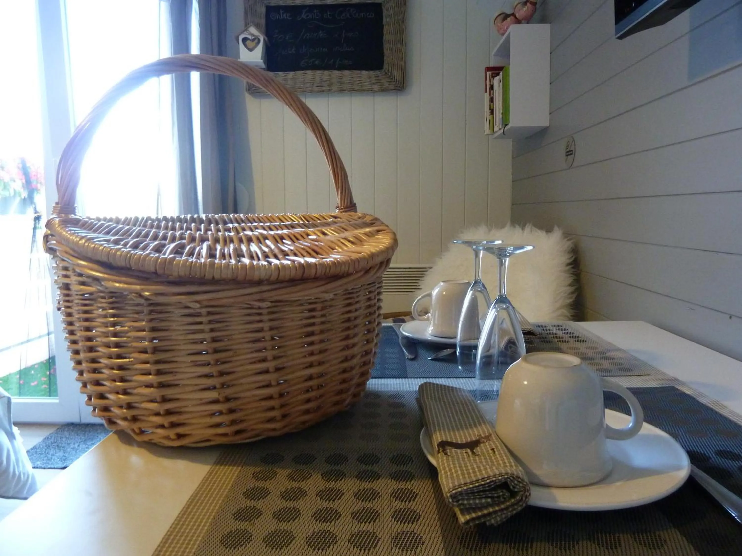 Food and drinks in Entre monts et collines B&B et spa en option