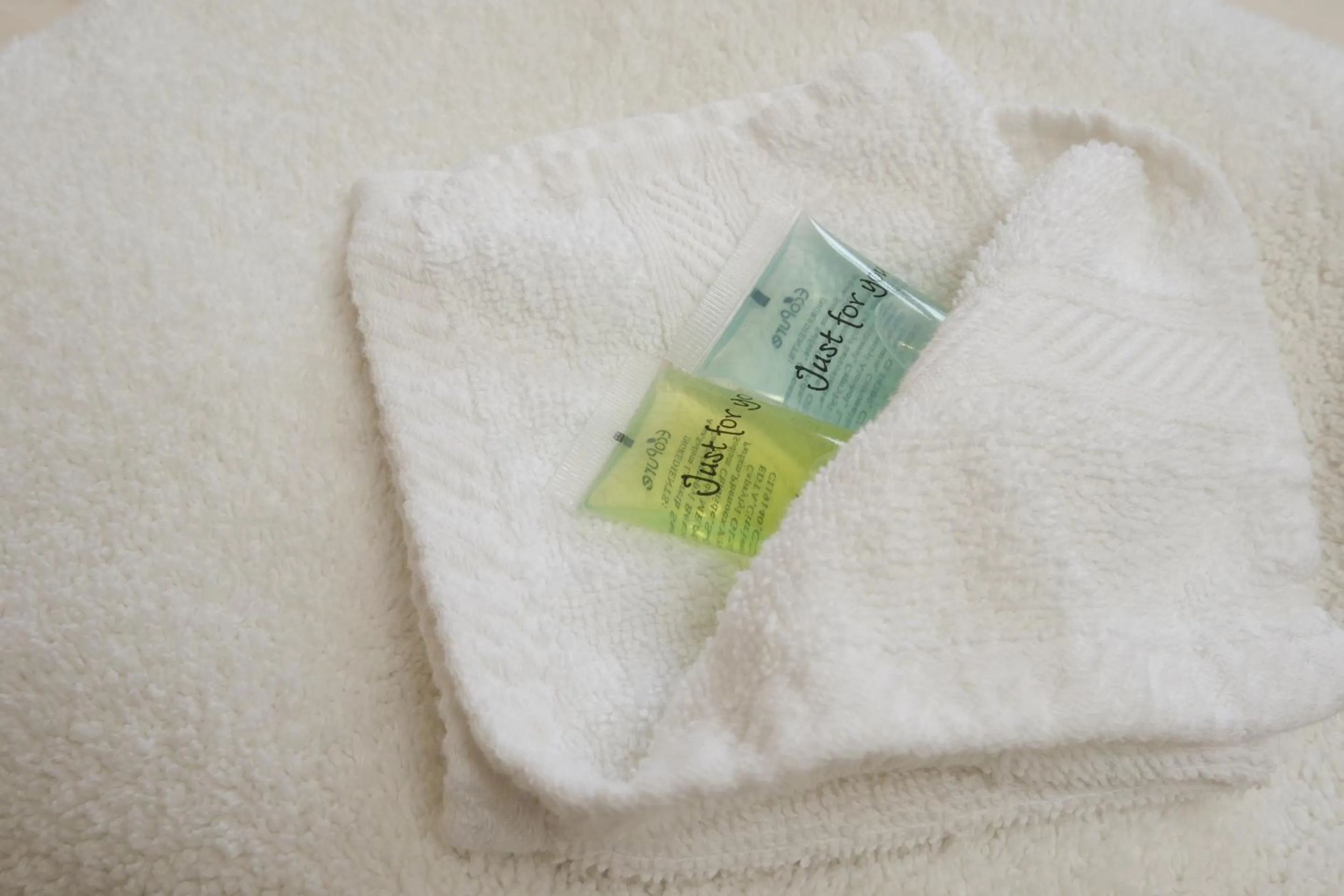 Bedroom, Bed in Four Seasons B&B