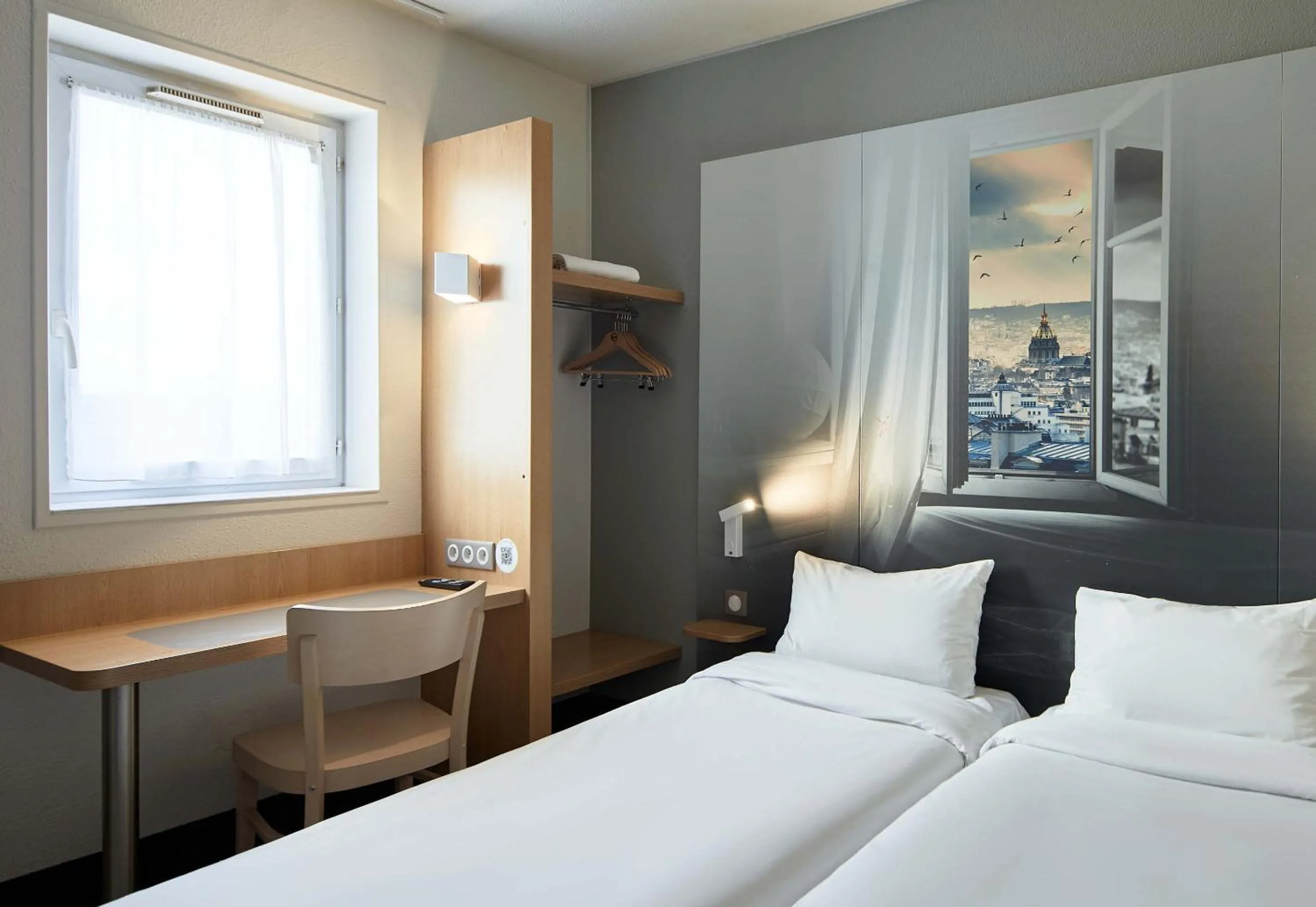 Bedroom, Bed in B&B HOTEL Maurepas