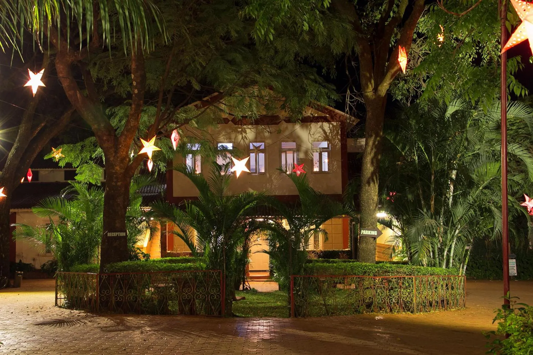 Facade/entrance in Hotel Malas