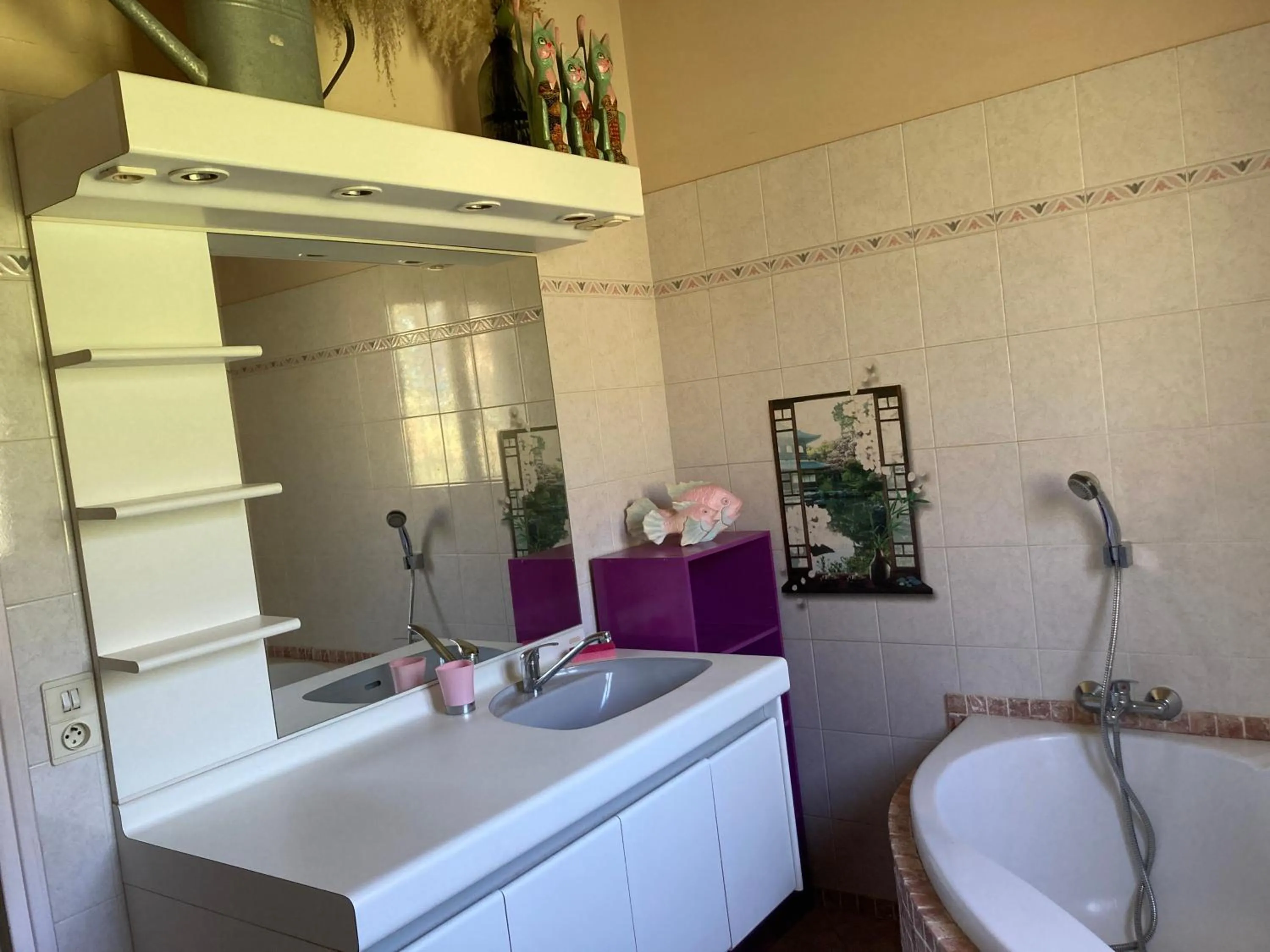 Bathroom in Macchia Évasion avec piscine