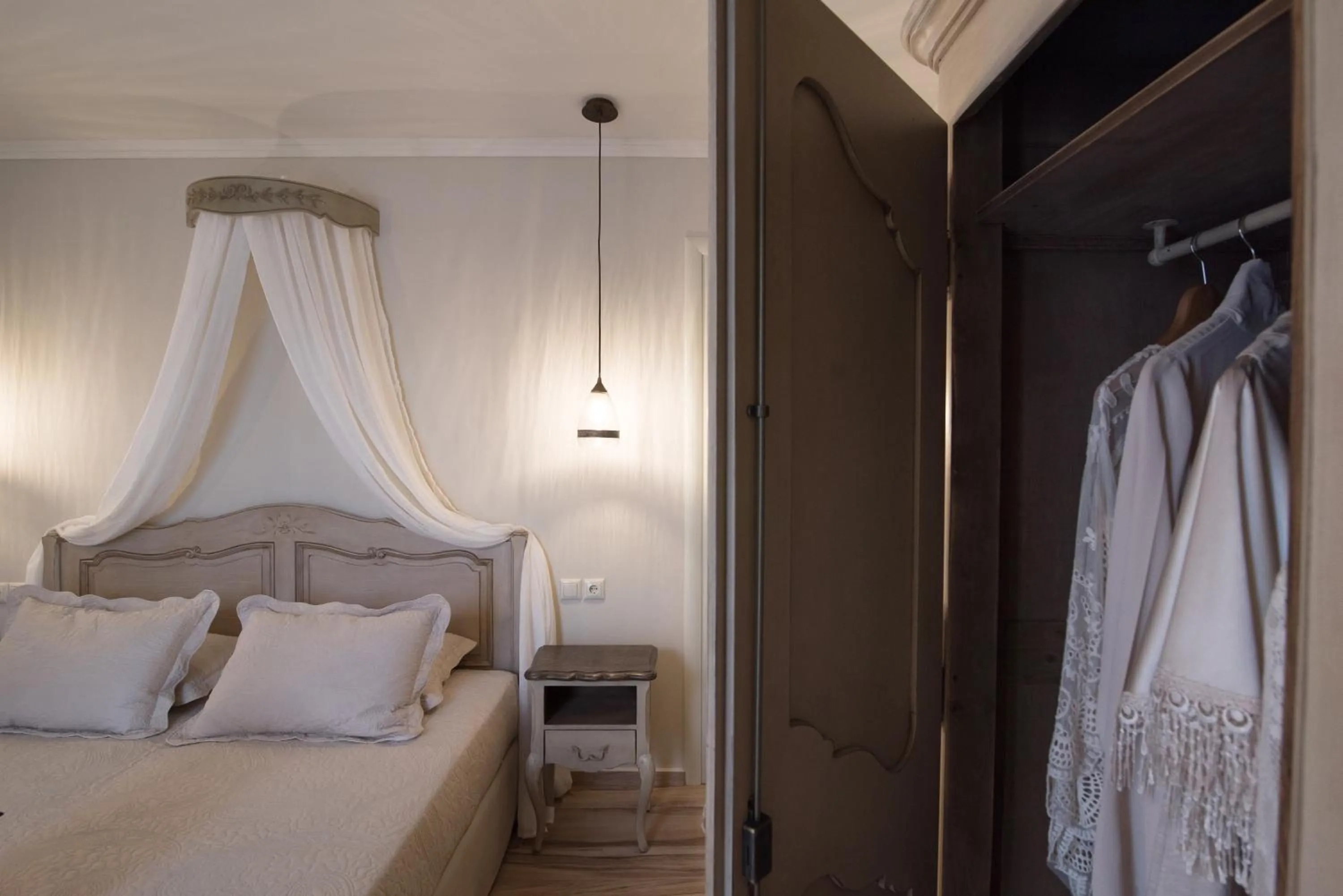 Bedroom, Bed in Stelios Gardens