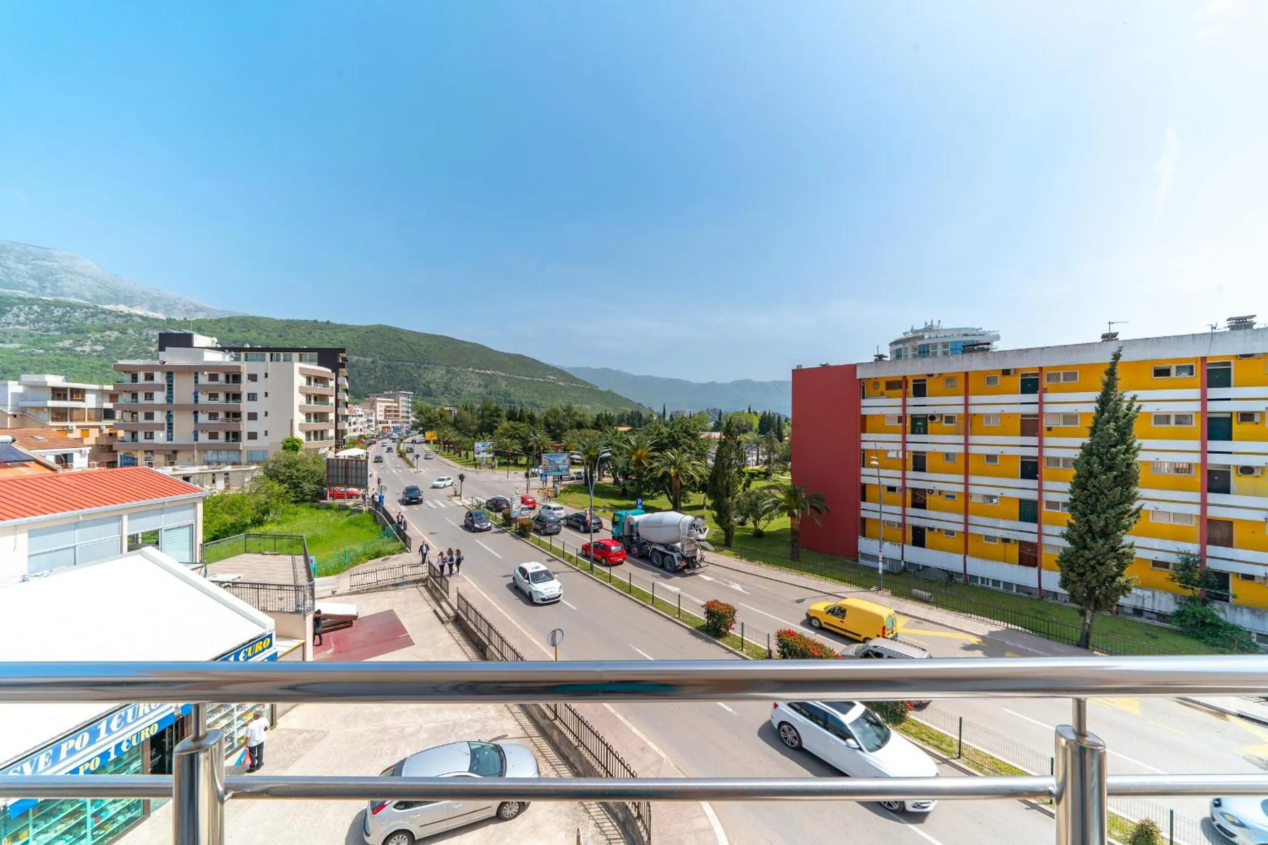 Three-Bedroom Apartment in SMS Apartments