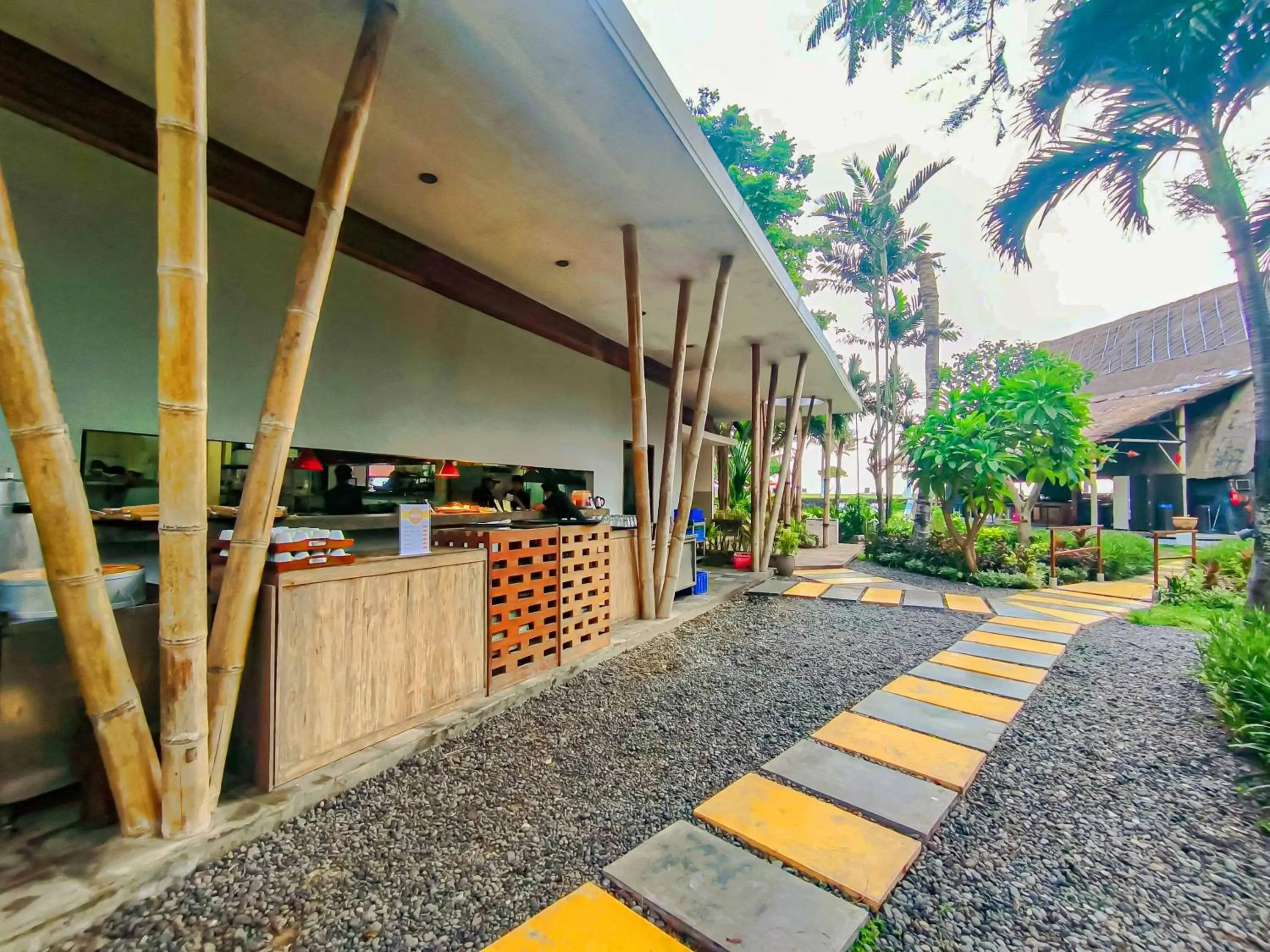 Restaurant/places to eat in Wyndham Tamansari Jivva Resort Bali