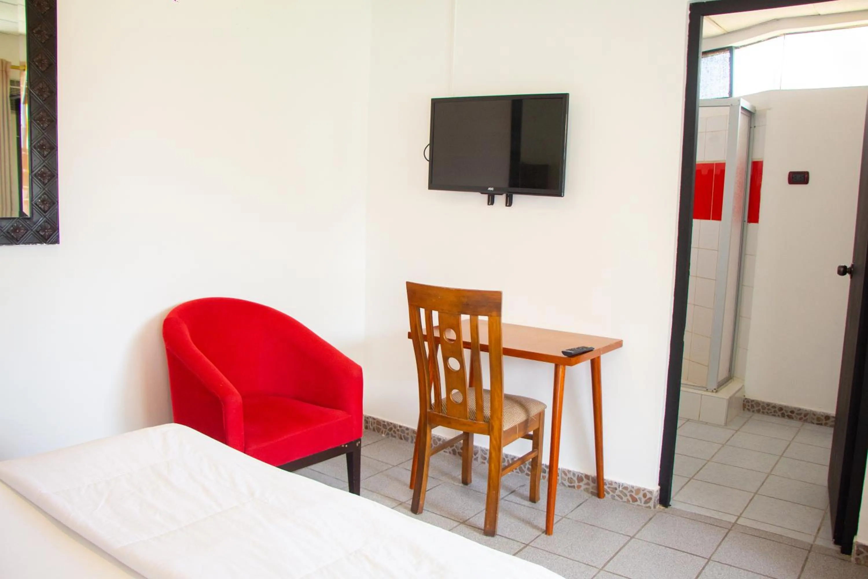 TV and multimedia in Hotel Resort Thiago