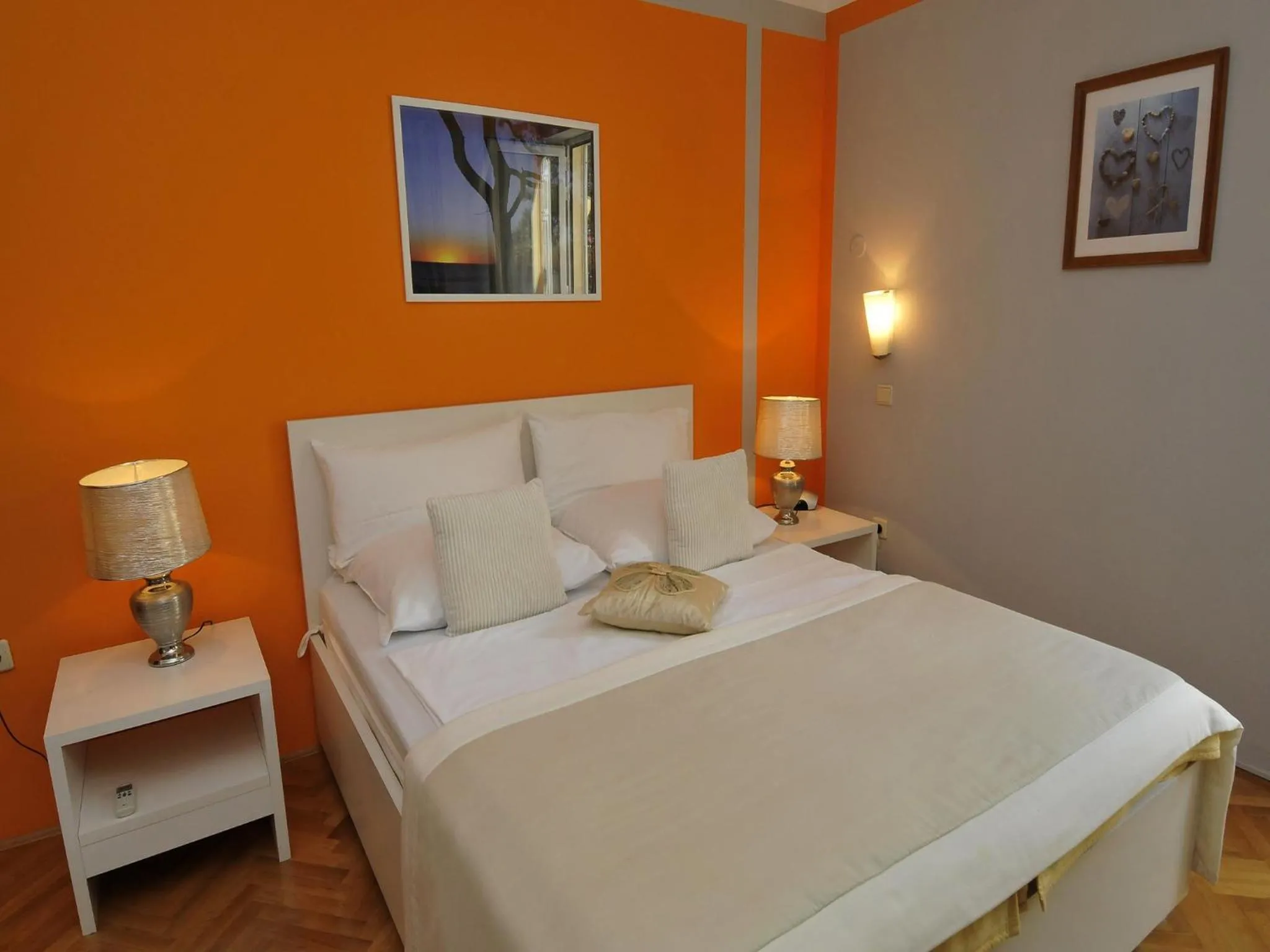 Photo of the whole room, Bed in Hotel Haus Am Meer Cavtat