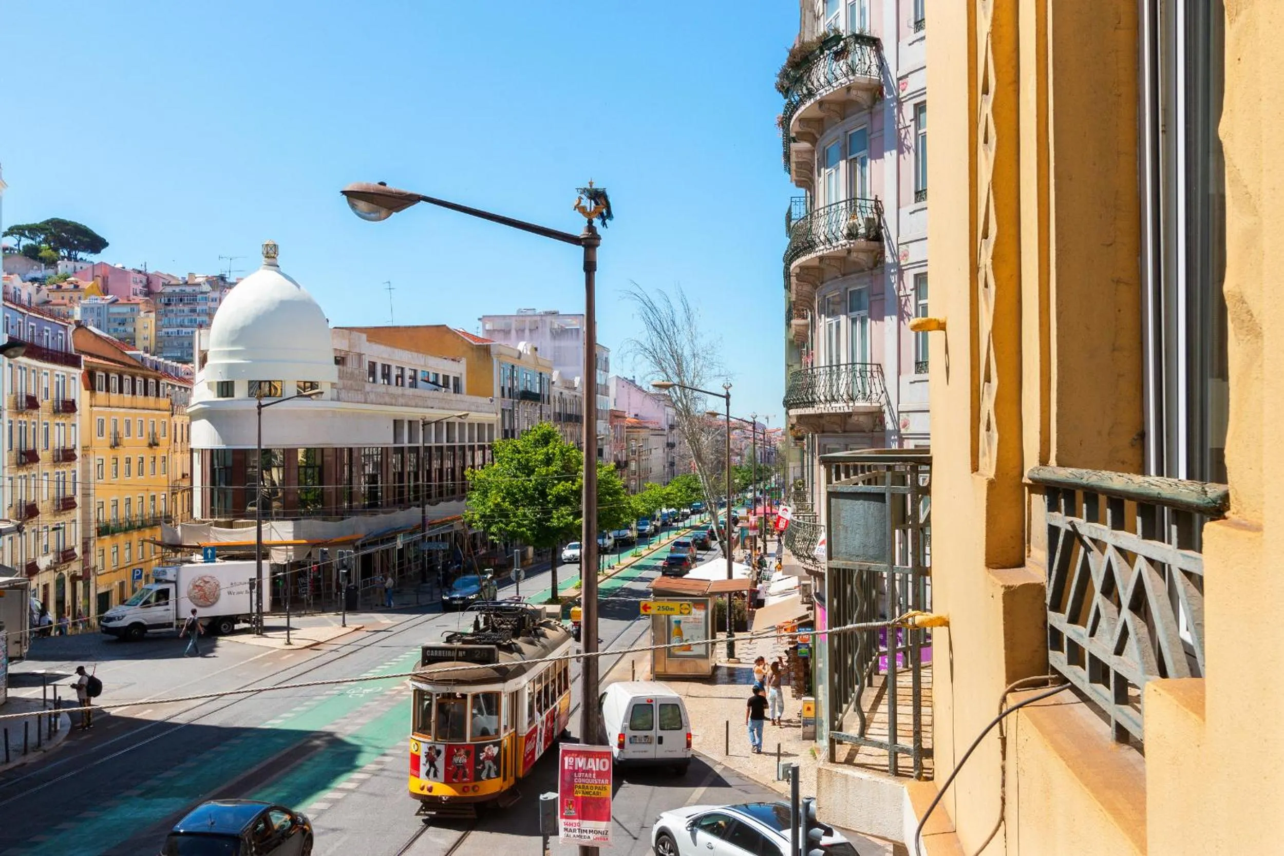 Day in Bright City Center, 10m from subway, 6 rooms, up to 20 PPL