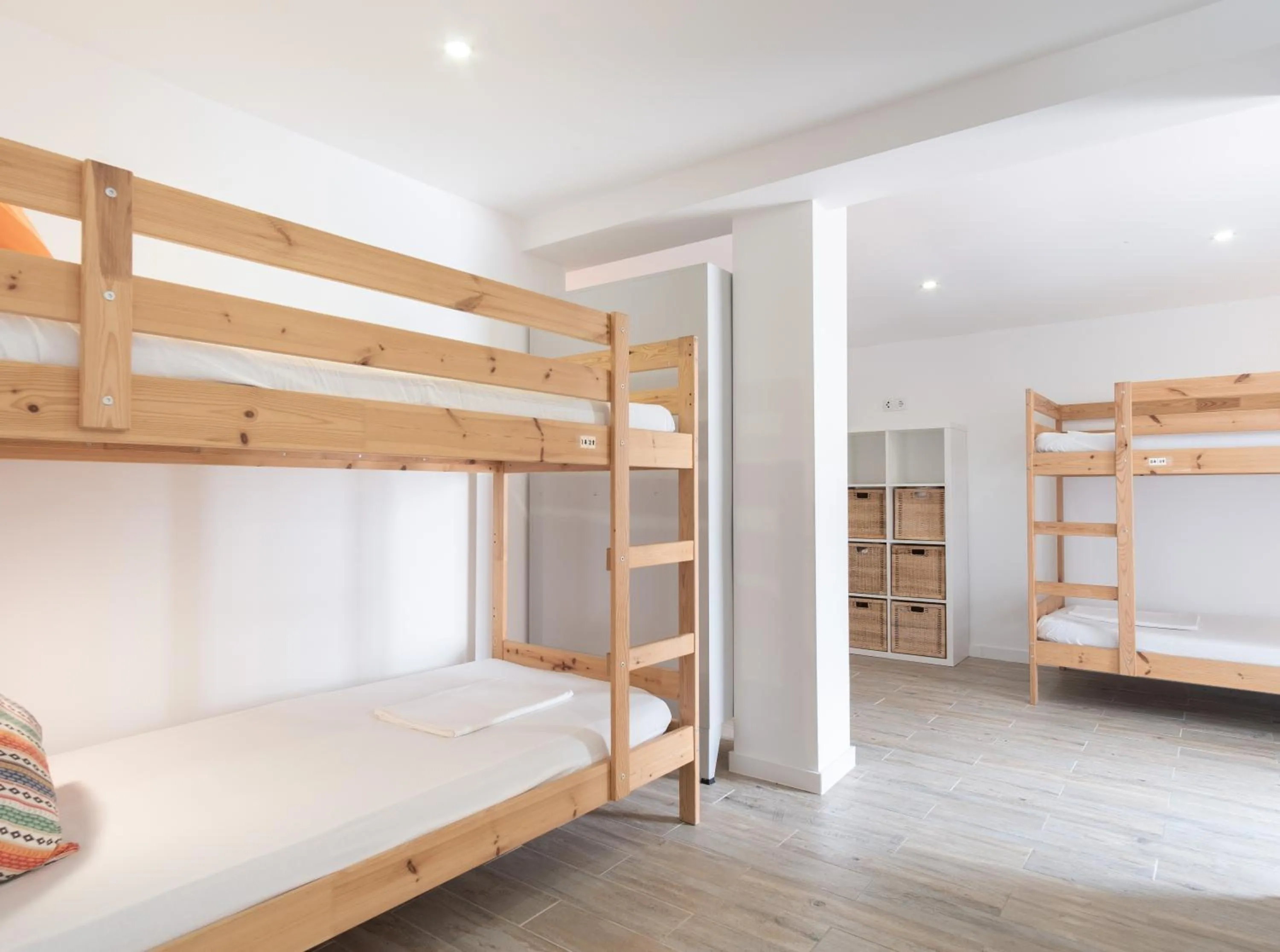 Bed in 6-Bed Mixed Dormitory Room in Sunshine Hostel