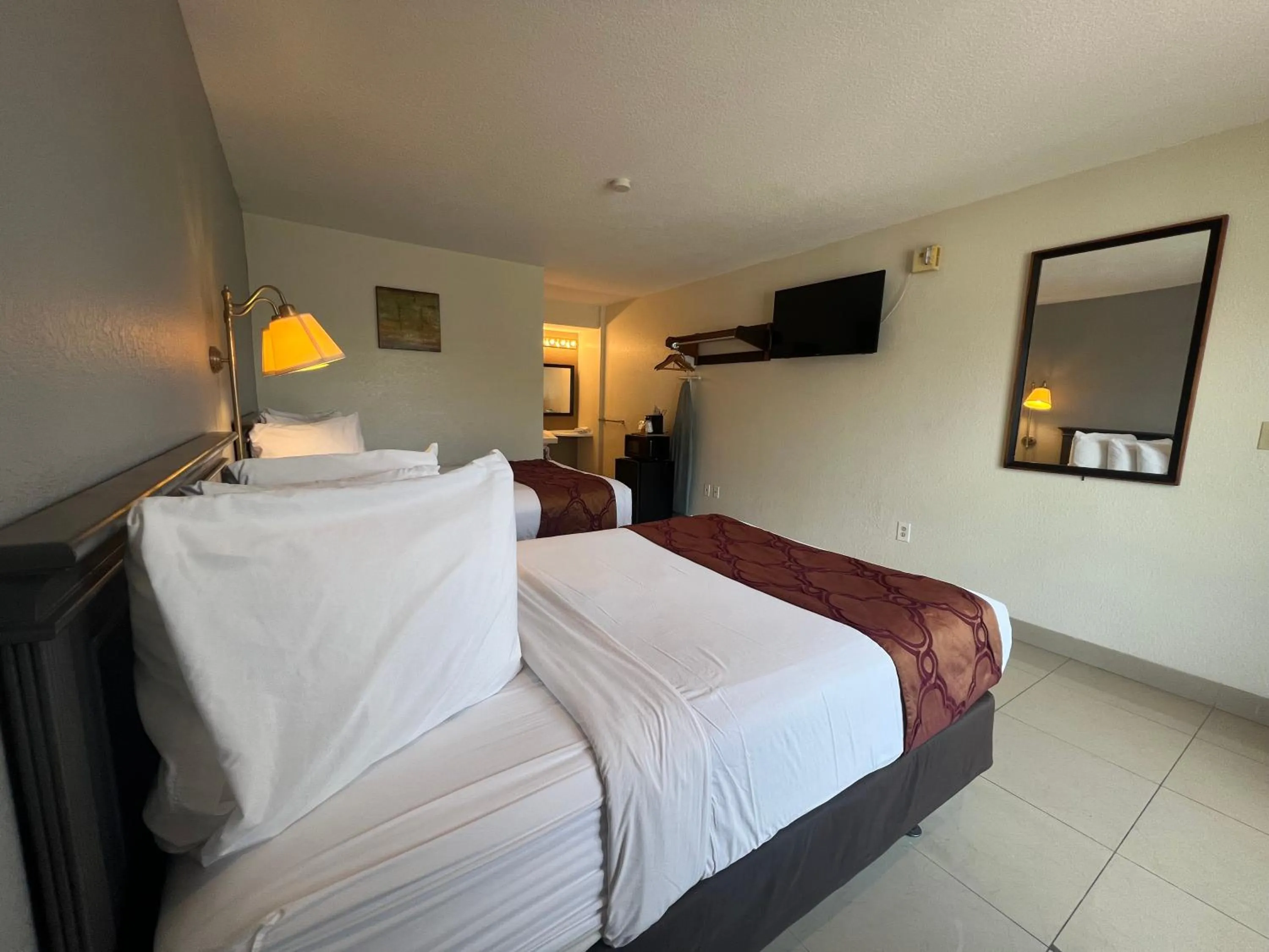 Bedroom, Bed in Garden Inn Homestead/Everglades/Gateway to Keys