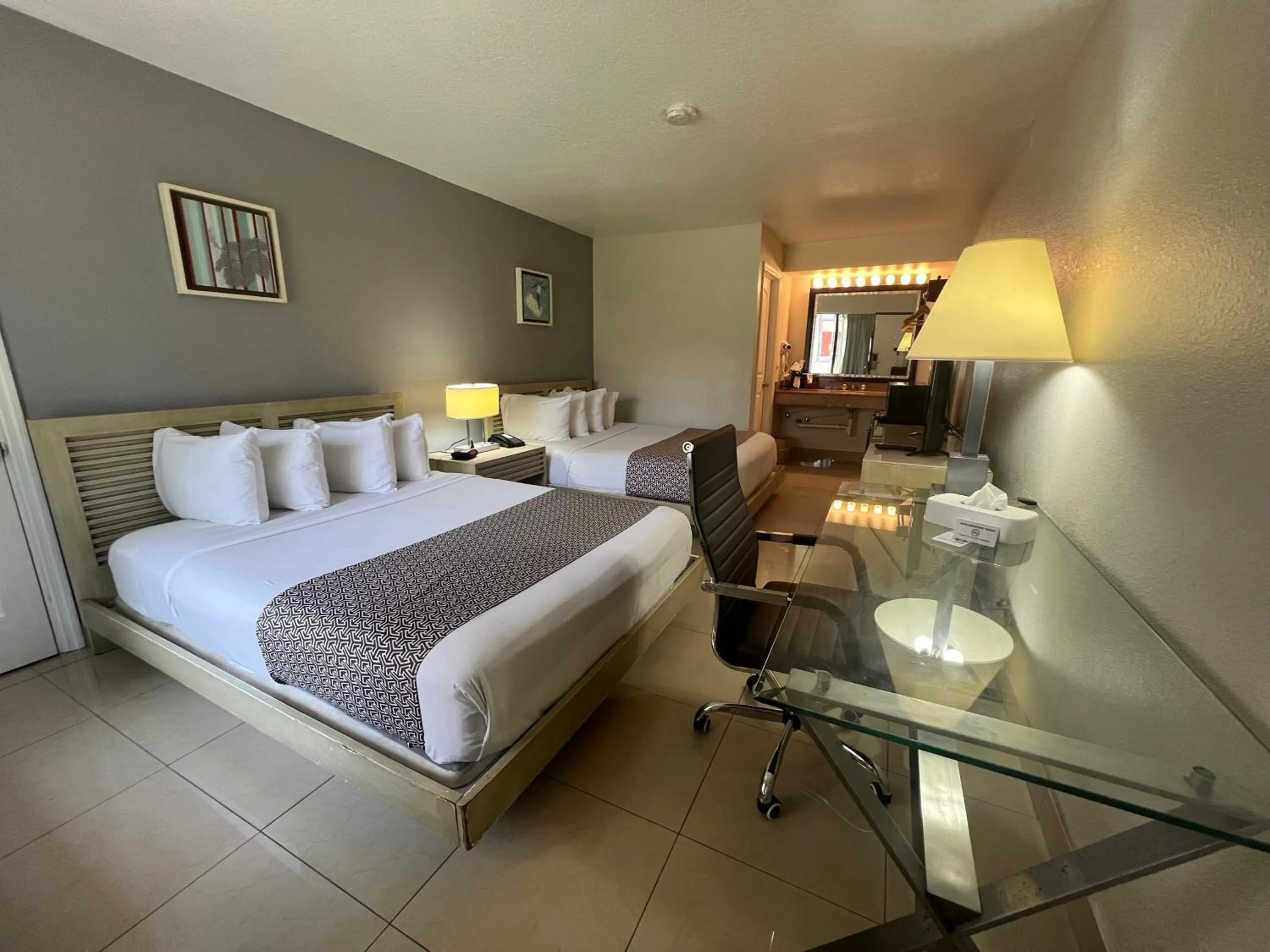 Bedroom, Bed in Garden Inn Homestead/Everglades/Gateway to Keys