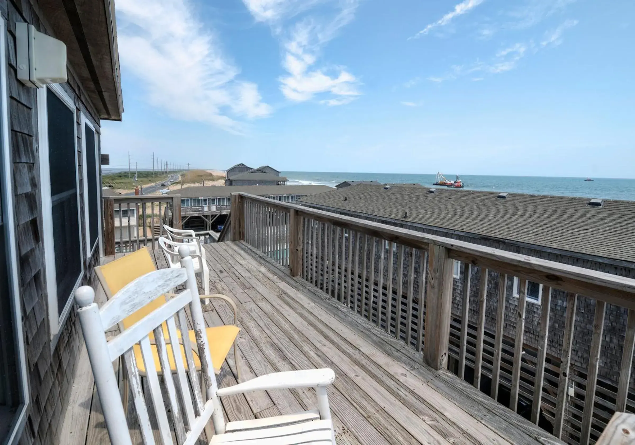 Two-Bedroom Cottage with Ocean View in Outer Banks Motel Two-Bedroom Cottage with Ocean View in Outer Banks Motel