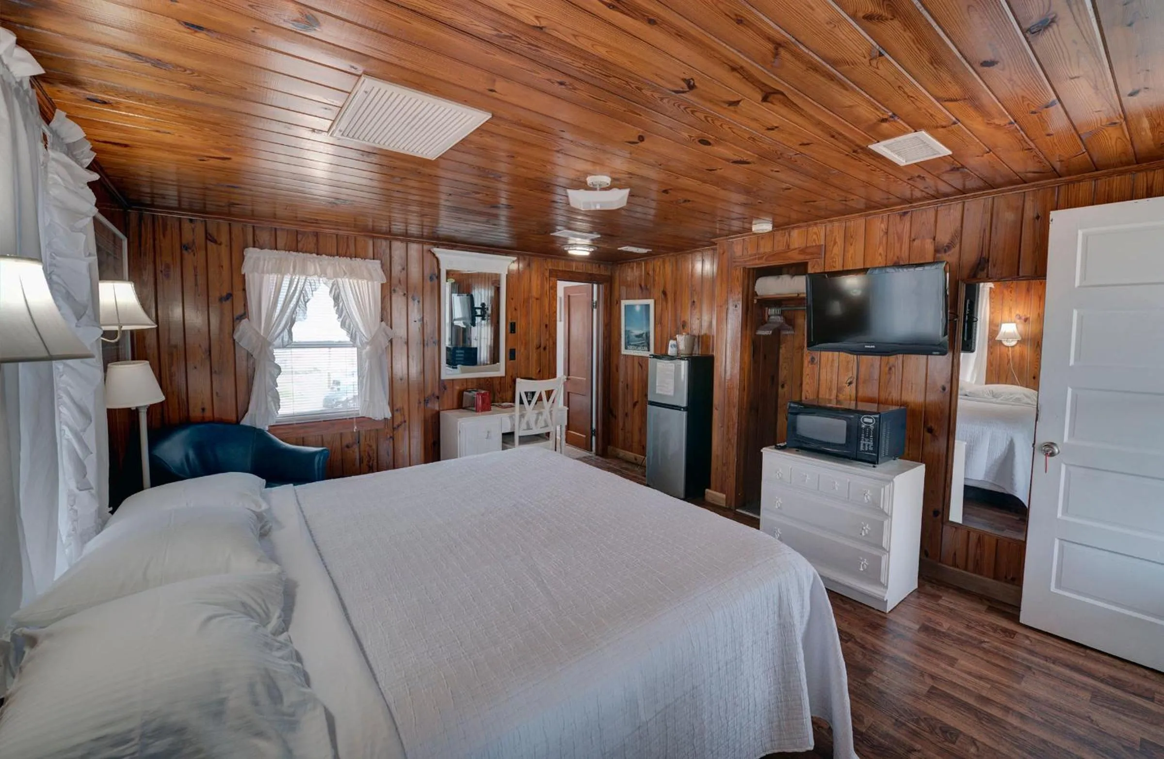 Bed in Outer Banks Motel