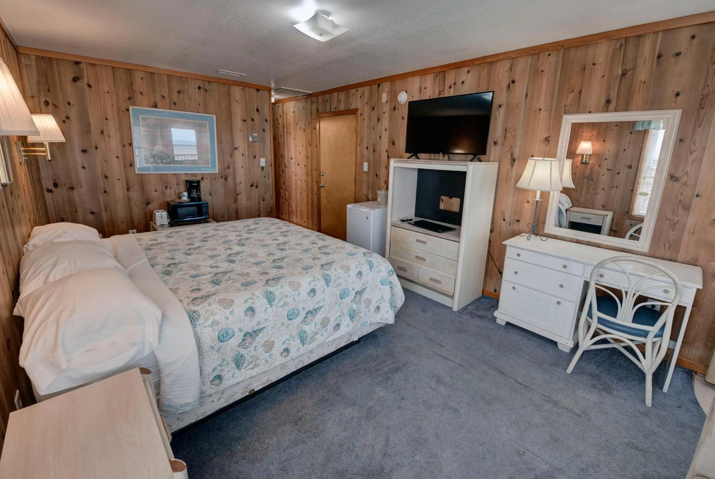 Bed in Outer Banks Motel