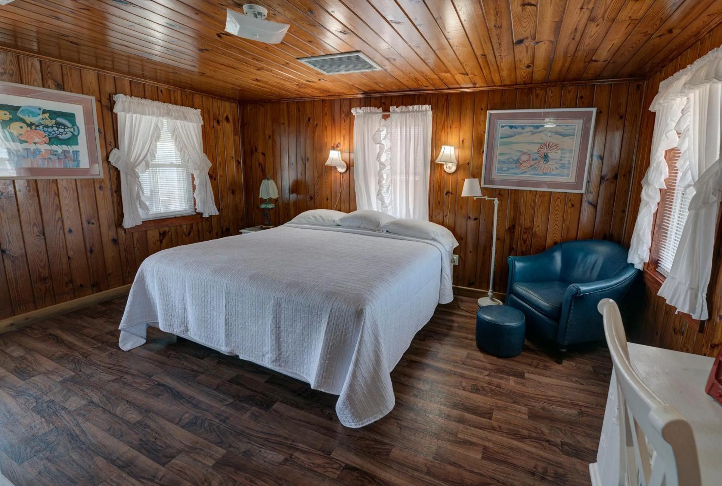 Bed in Outer Banks Motel