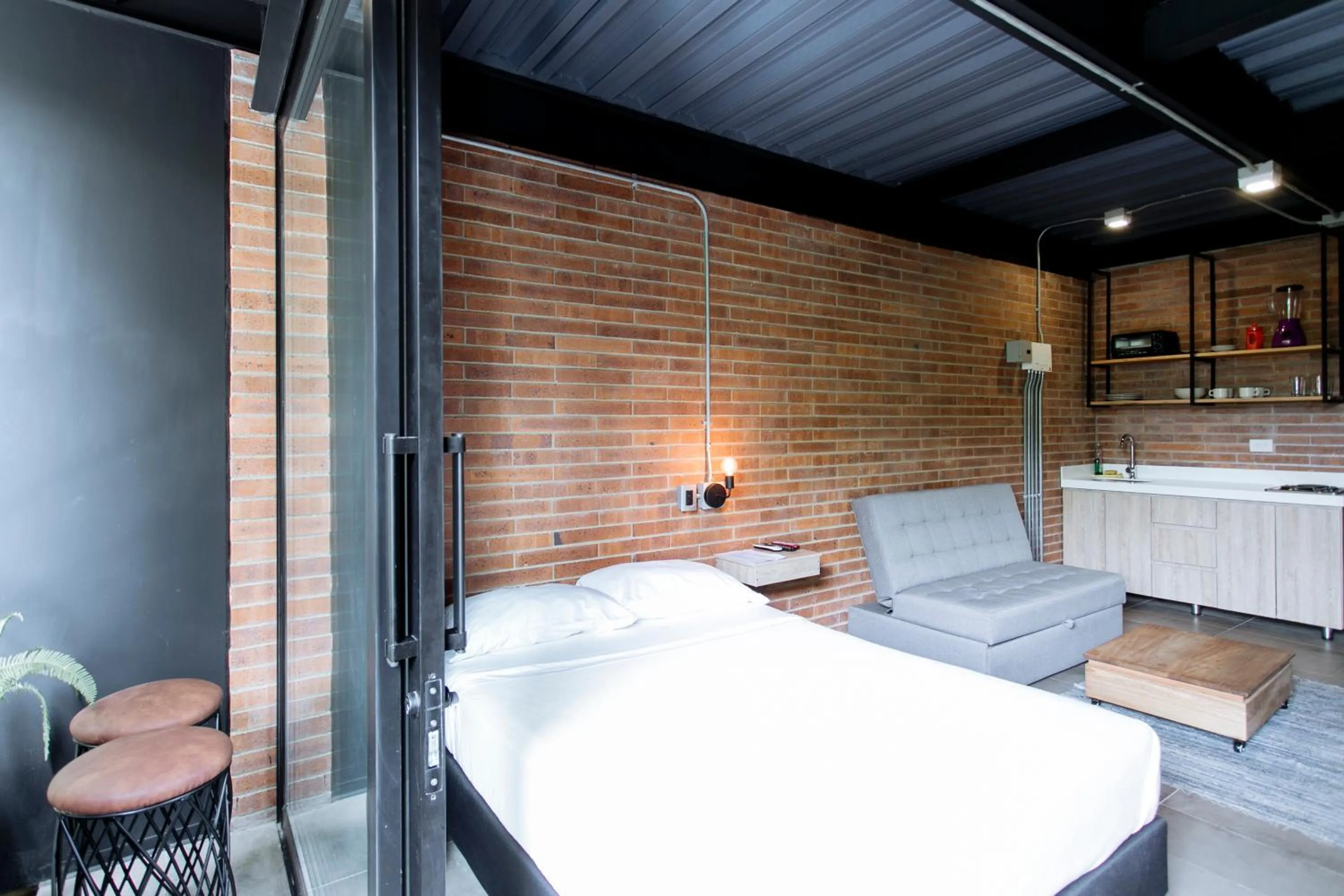 Photo of the whole room, Bed in Soy Local Provenza