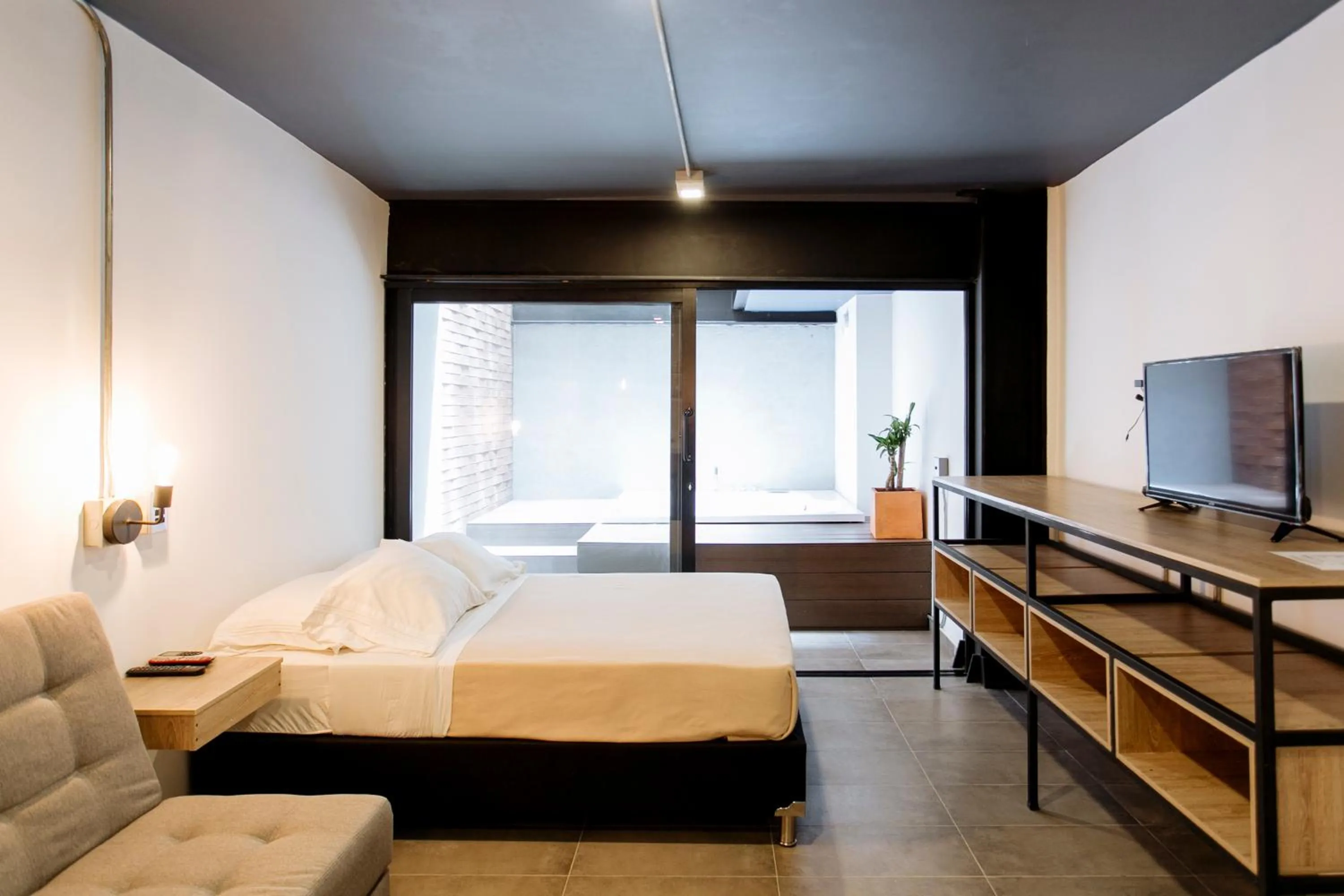 Photo of the whole room, Bed in Soy Local Provenza