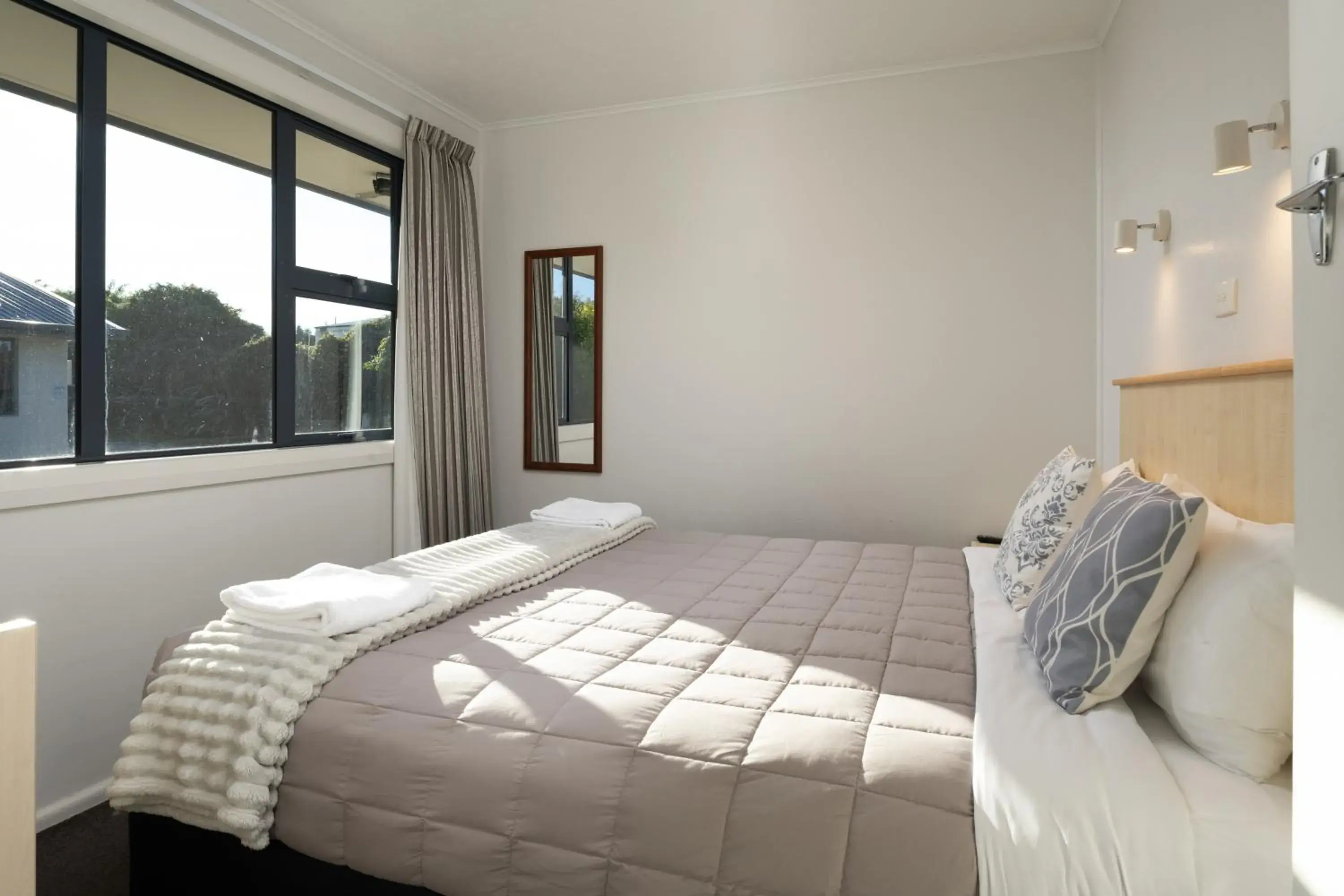 Two Bedroom Unit in Grove Park Motor Lodge Two Bedroom Unit in Grove Park Motor Lodge