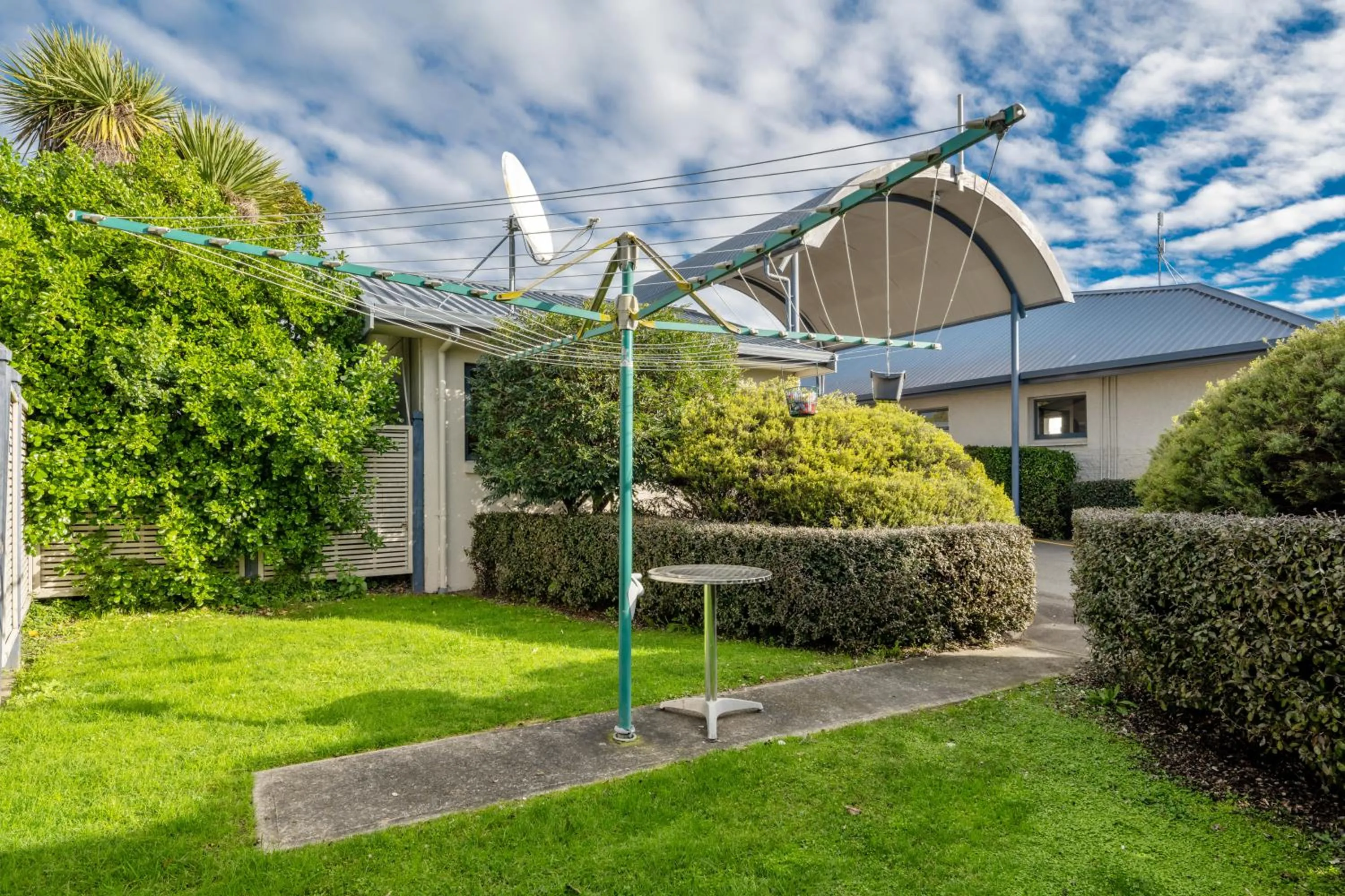 laundry in Grove Park Motor Lodge