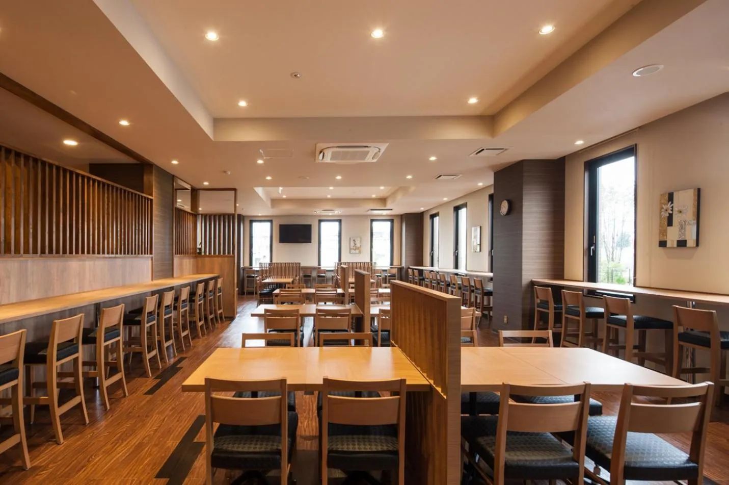 Restaurant/places to eat in Hotel Route-Inn Isesaki Inter