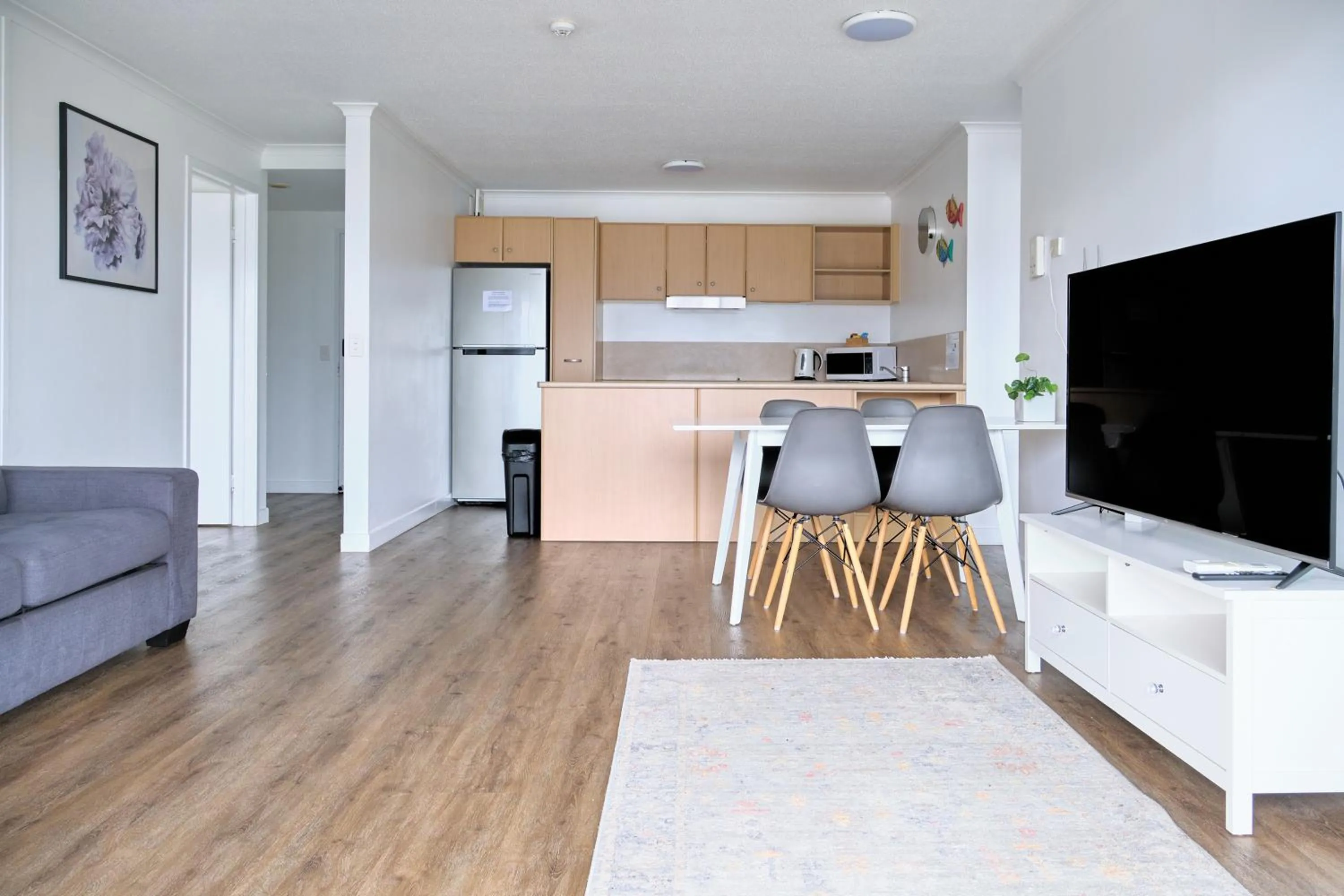 Kitchen or kitchenette in River Plaza Apartments Brisbane Southbank