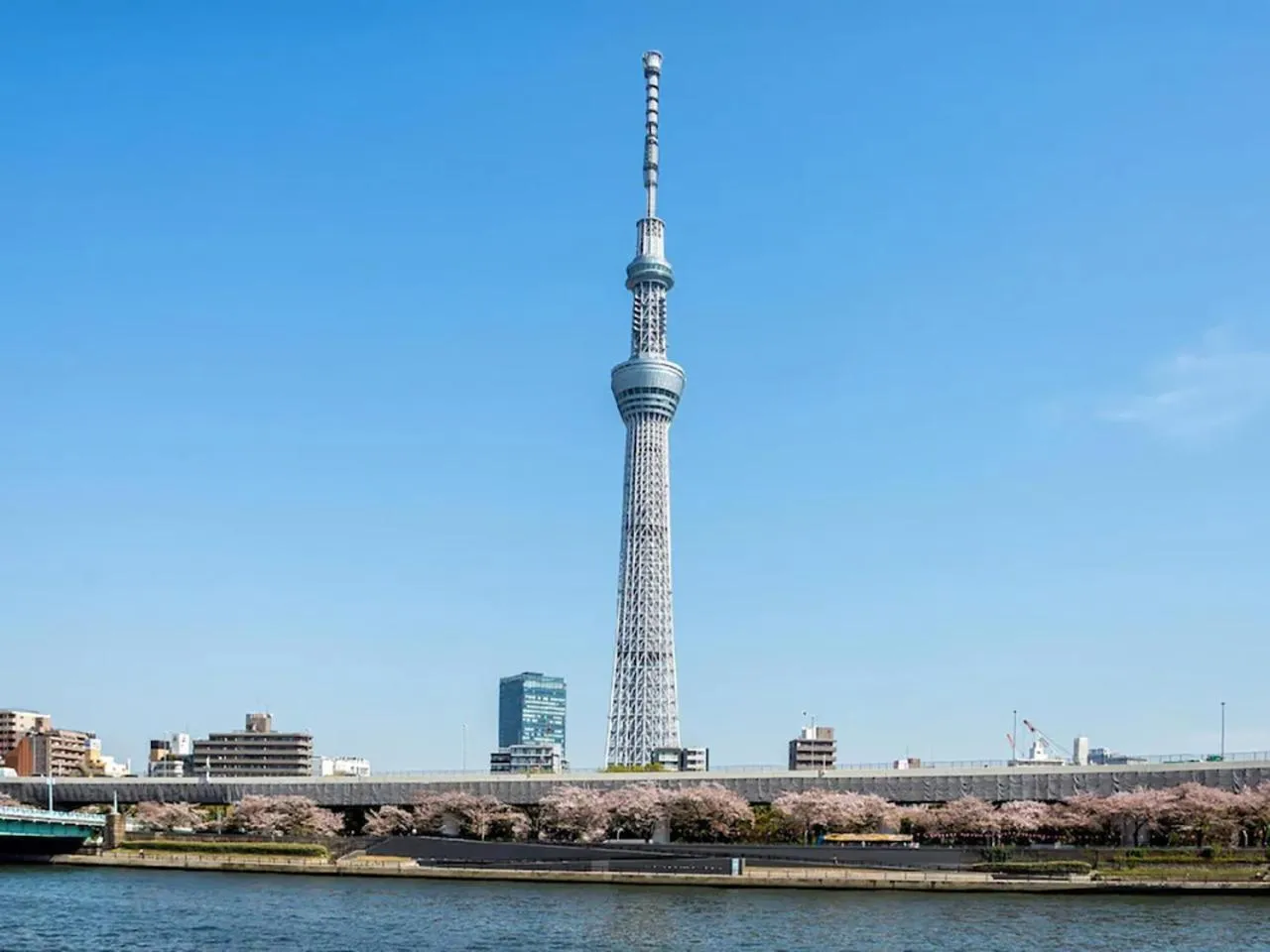 Nearby landmark in Anshin oyado Tokyo Woman Ginza Shiodome