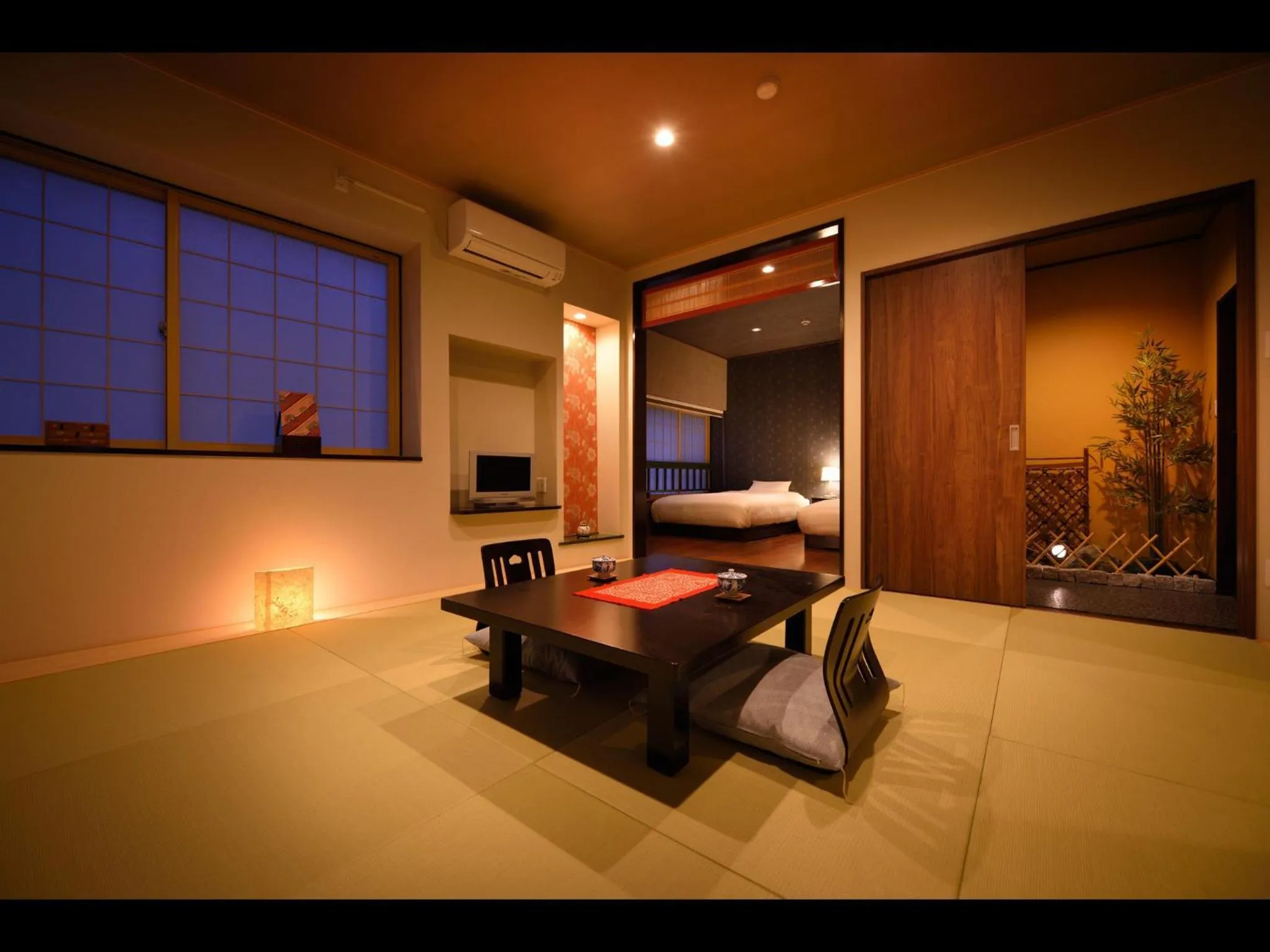 Photo of the whole room, Bed in Dai Onsen Matsudaya Ryokan
