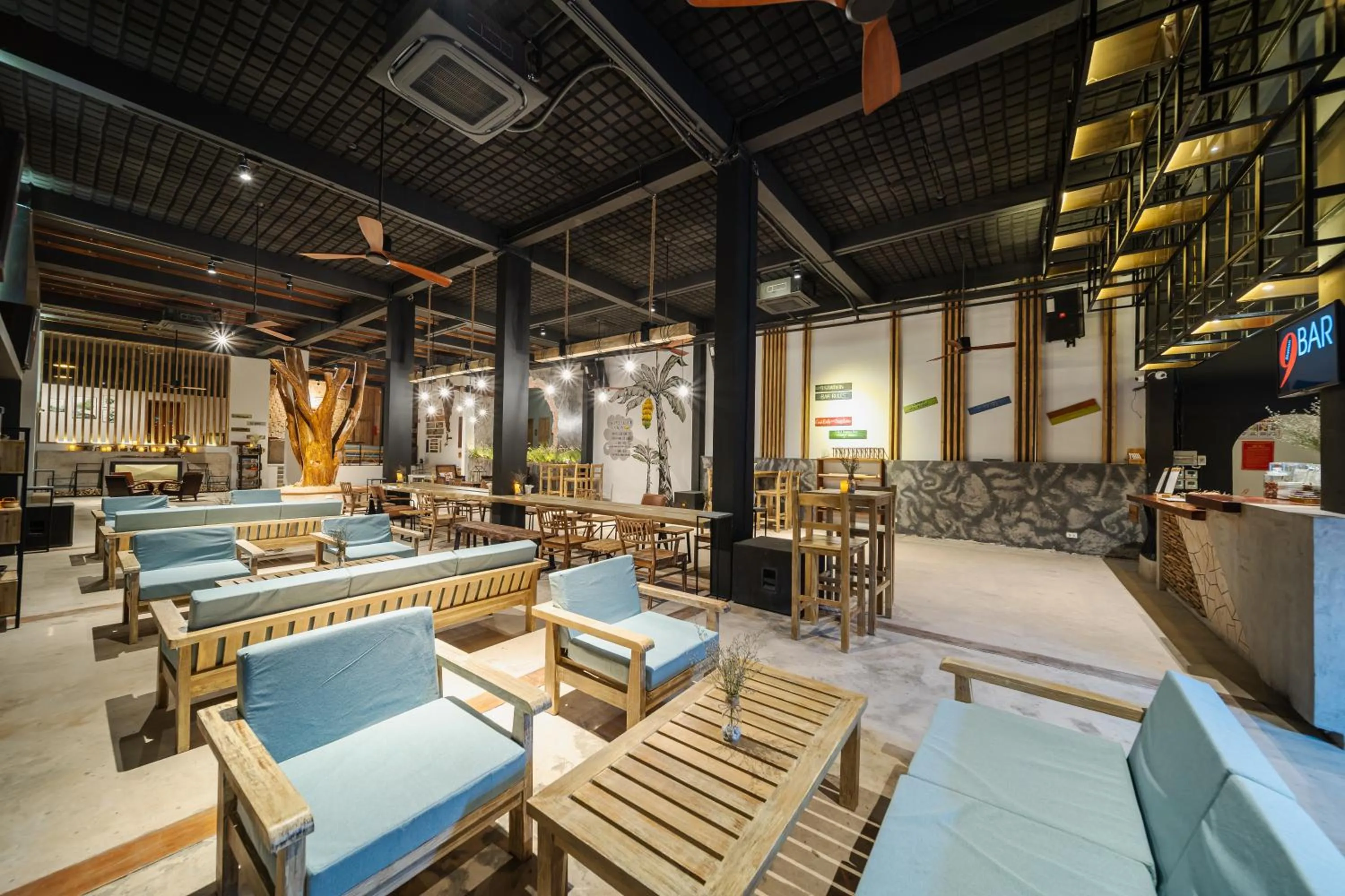 Restaurant/places to eat in 9Station Hostel & Bar Phu Quoc