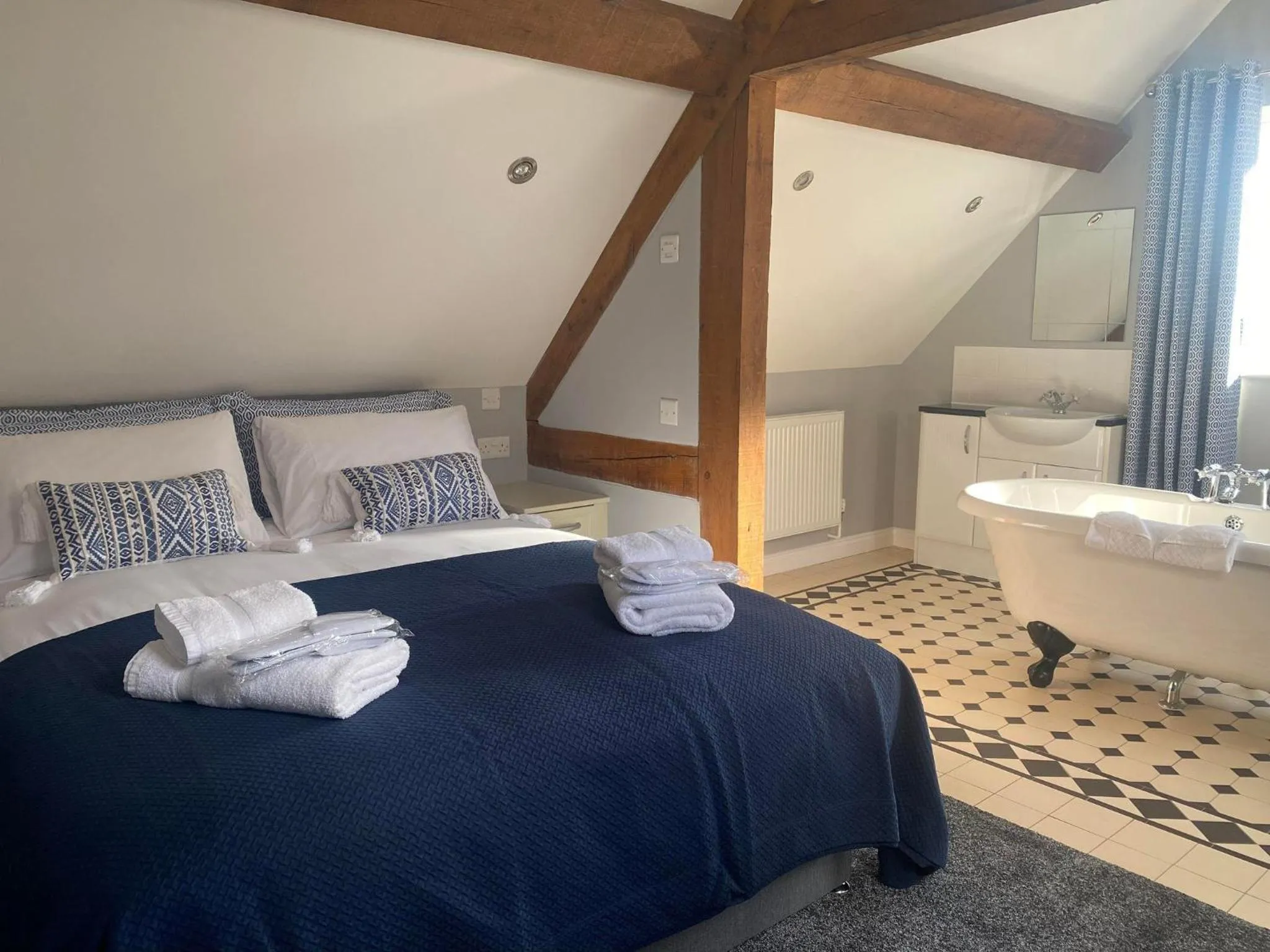 Bed in Alexander Park B&B