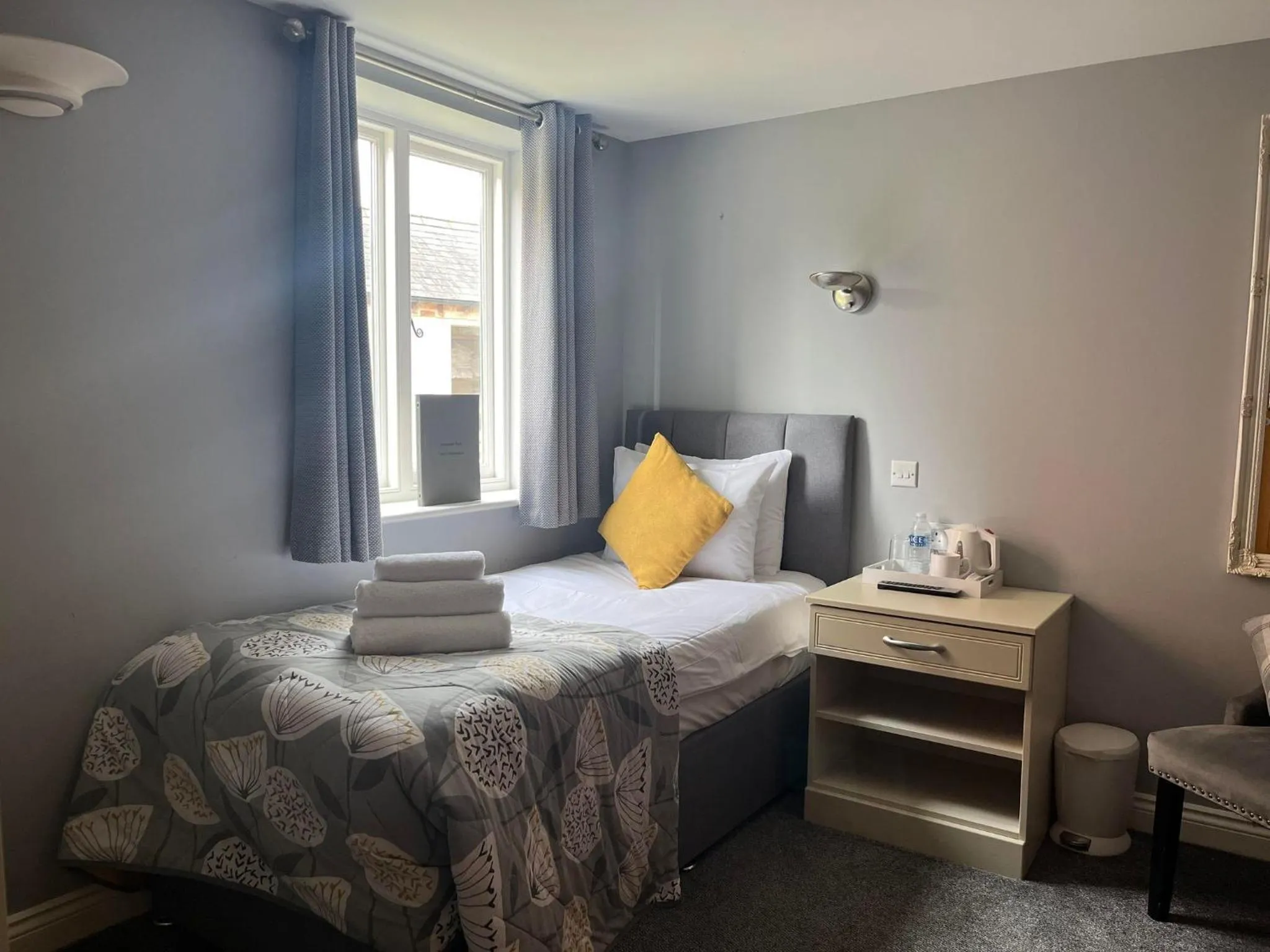 Bed in Alexander Park B&B