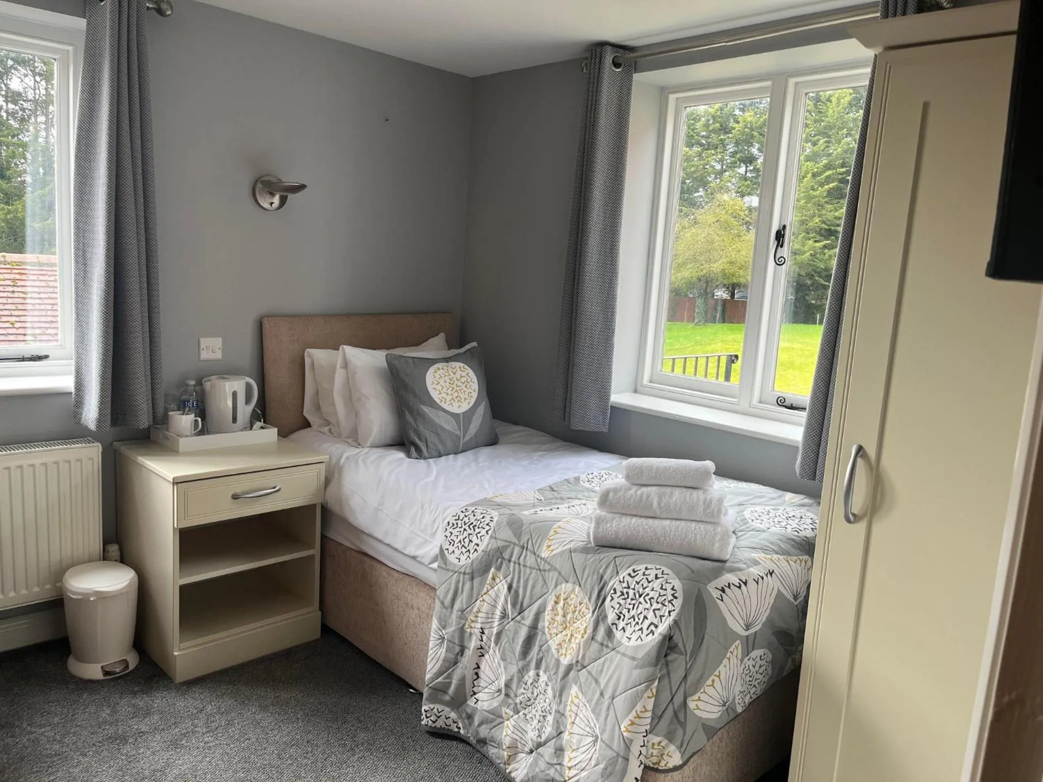 Bed in Alexander Park B&B