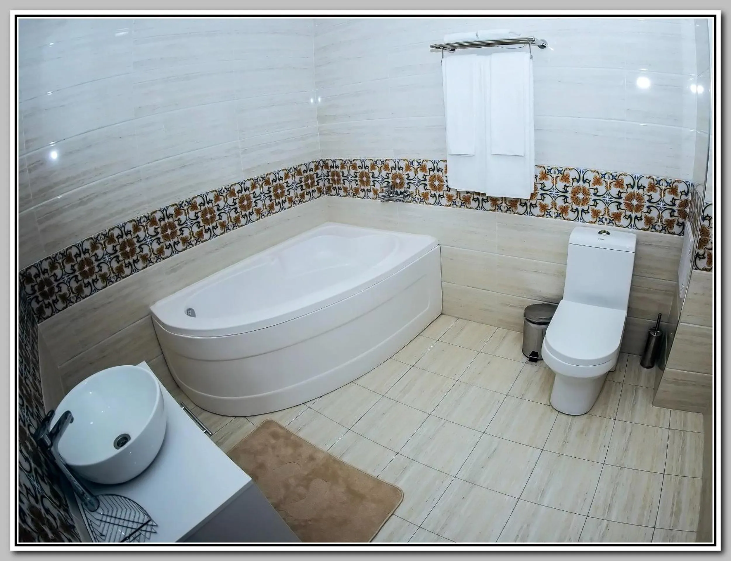 Toilet in Hotel Bek Samarkand