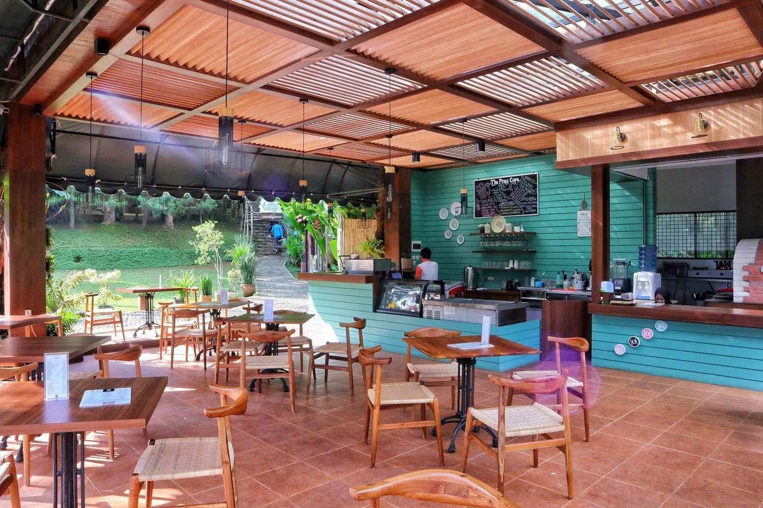 Restaurant/places to eat in The Lodge Maribaya