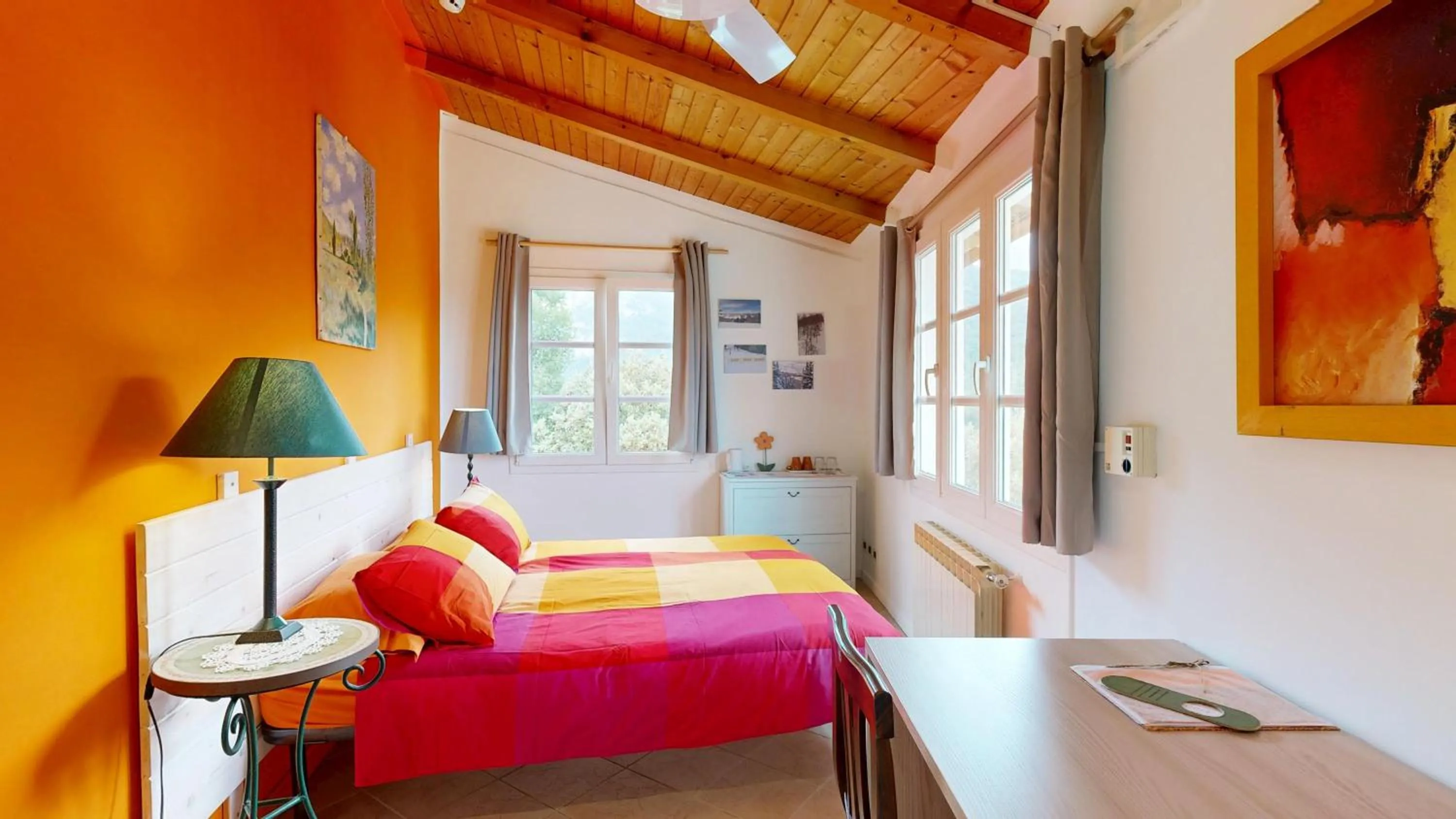 Property building, Bed in Ai Cinque Campanili