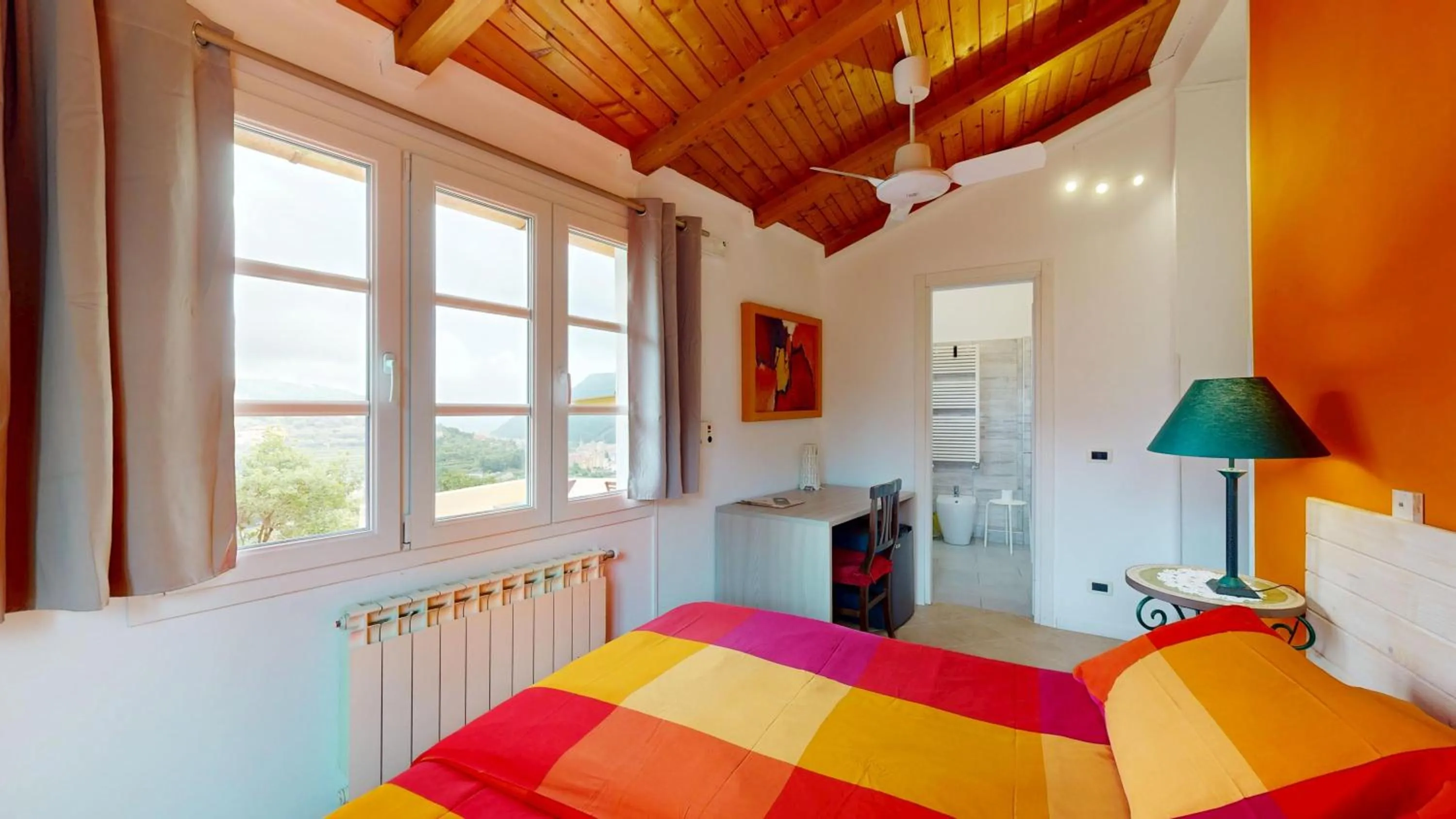 Property building, Bed in Ai Cinque Campanili