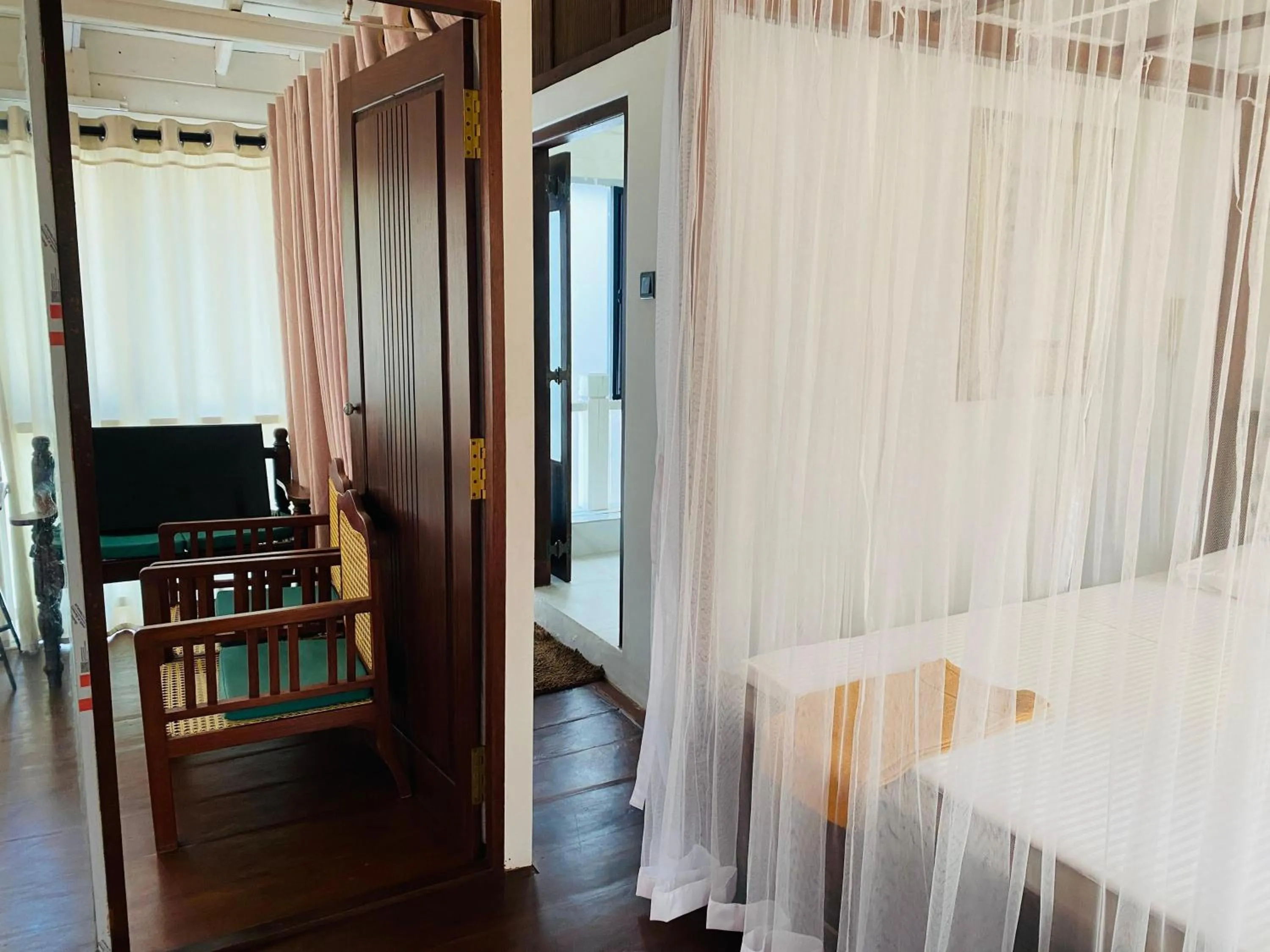 Living room, Bed in Lucky Tuna