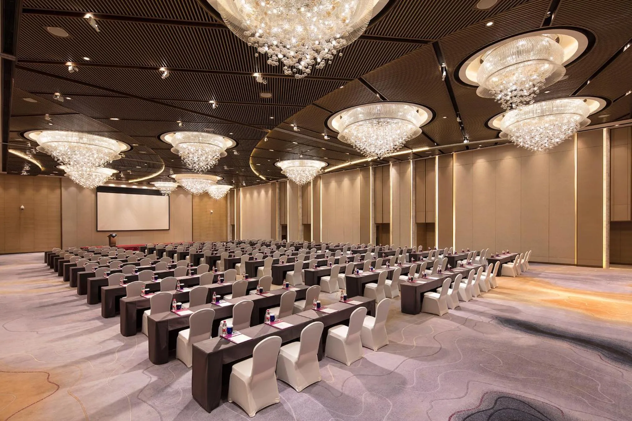 Banquet/Function facilities in Crowne Plaza Ningbo Xiangshan Sea View by IHG