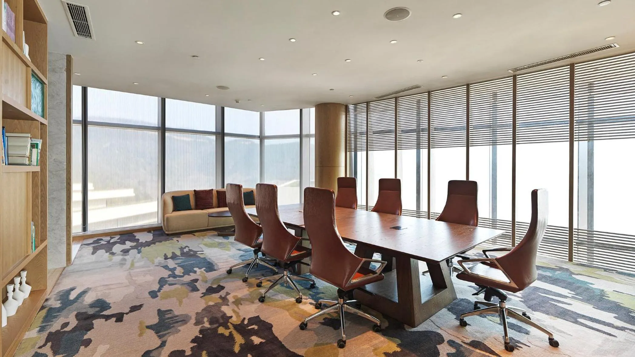 Meeting/conference room in Crowne Plaza Ningbo Xiangshan Sea View by IHG