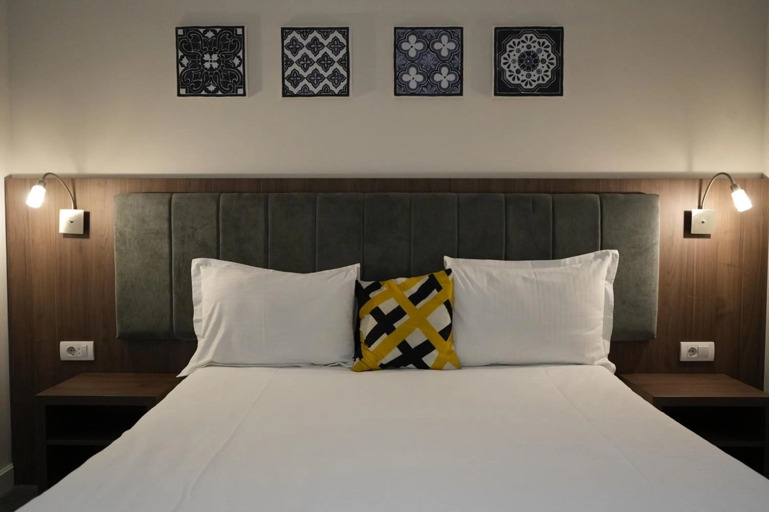 Bed in Hotel Bohemian Garni - Skadarlija