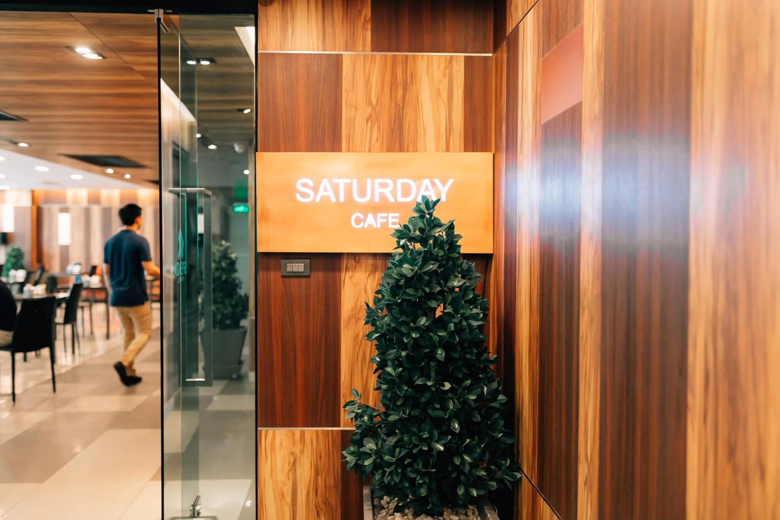 Restaurant/places to eat in Spenza Hotel