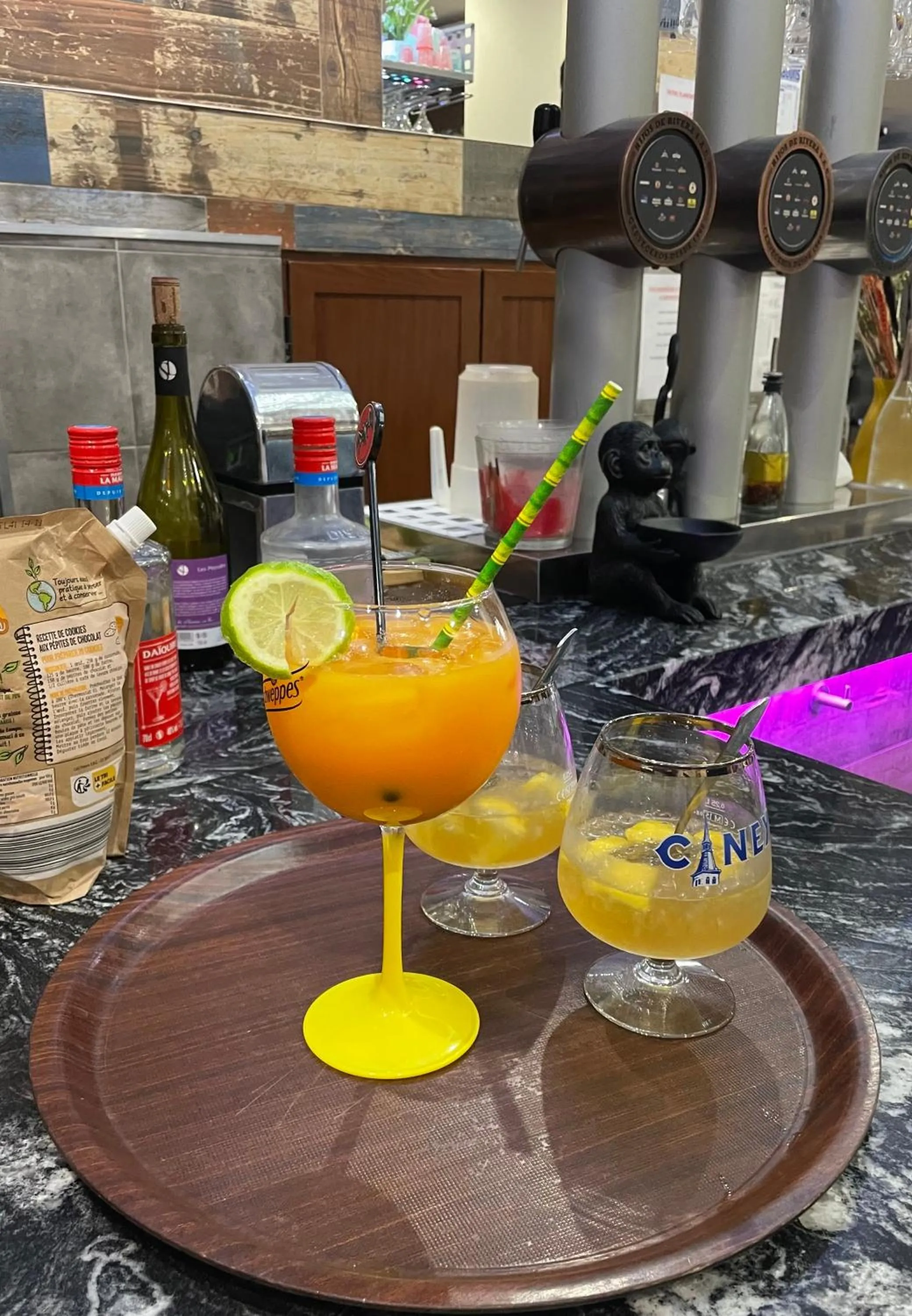 Lounge or bar in Victorian Lodge