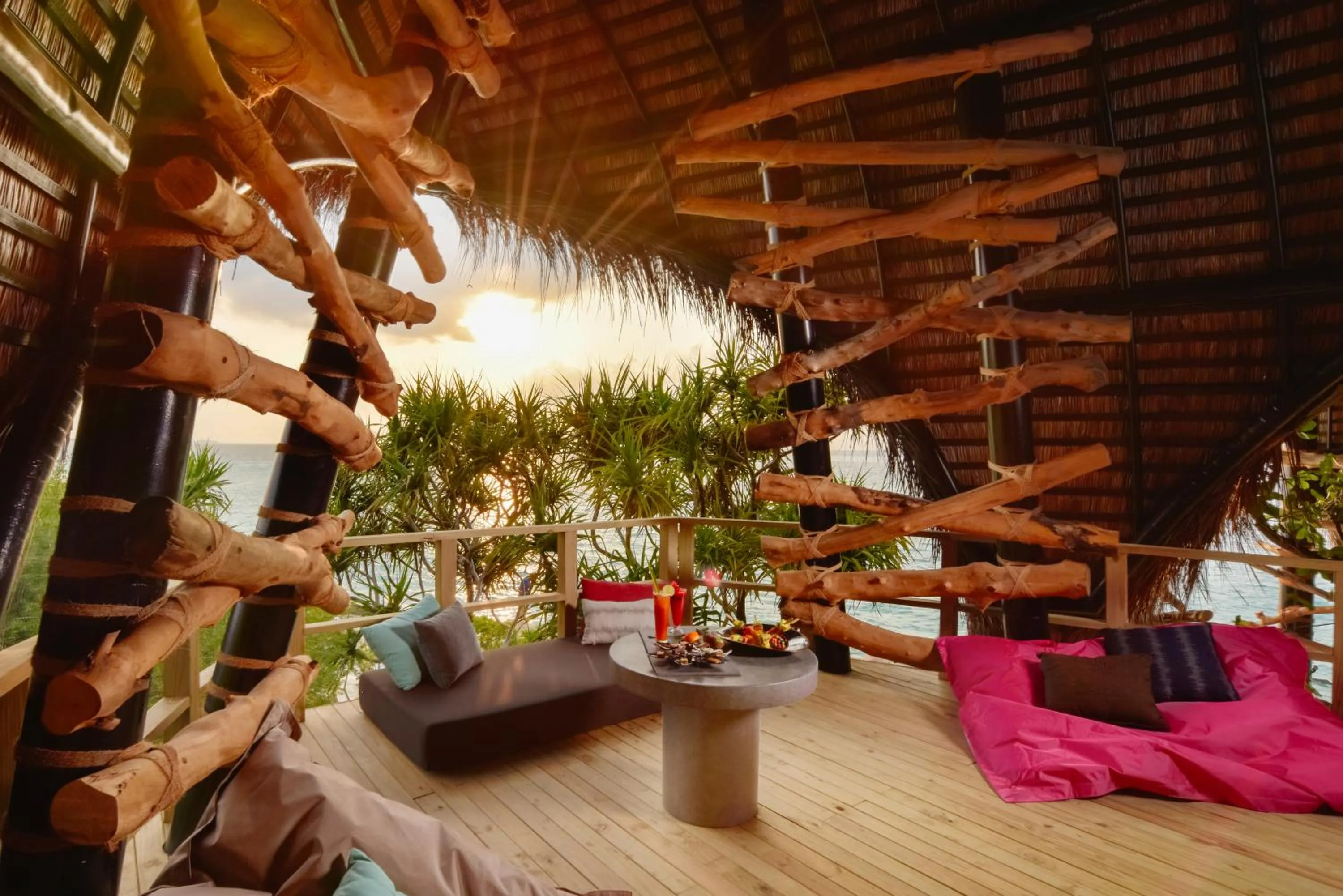 Lounge or bar in Niva Dhigali Maldives - A Premium All-Inclusive Resort