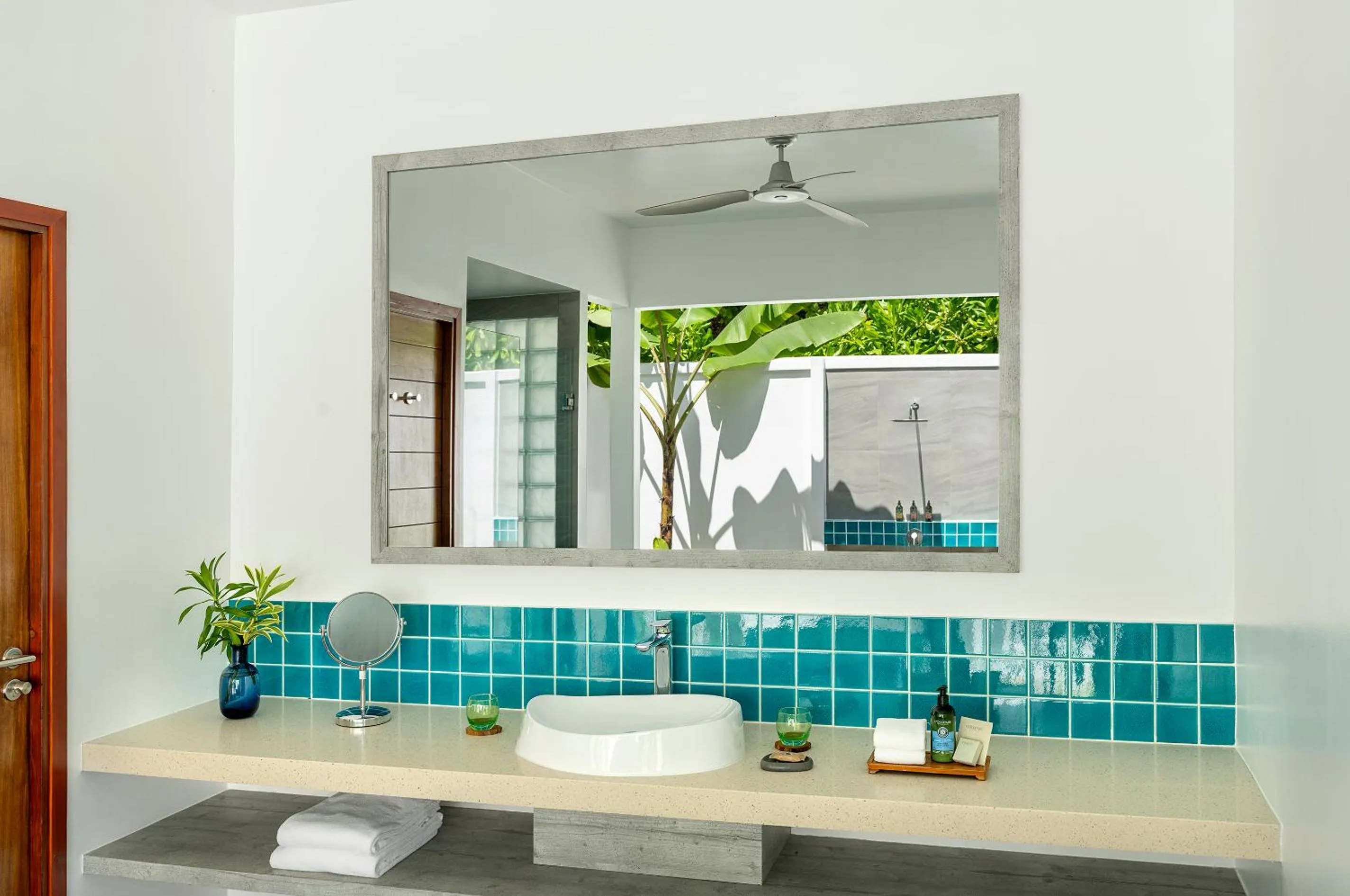 Bathroom in Niva Dhigali Maldives - A Premium All-Inclusive Resort