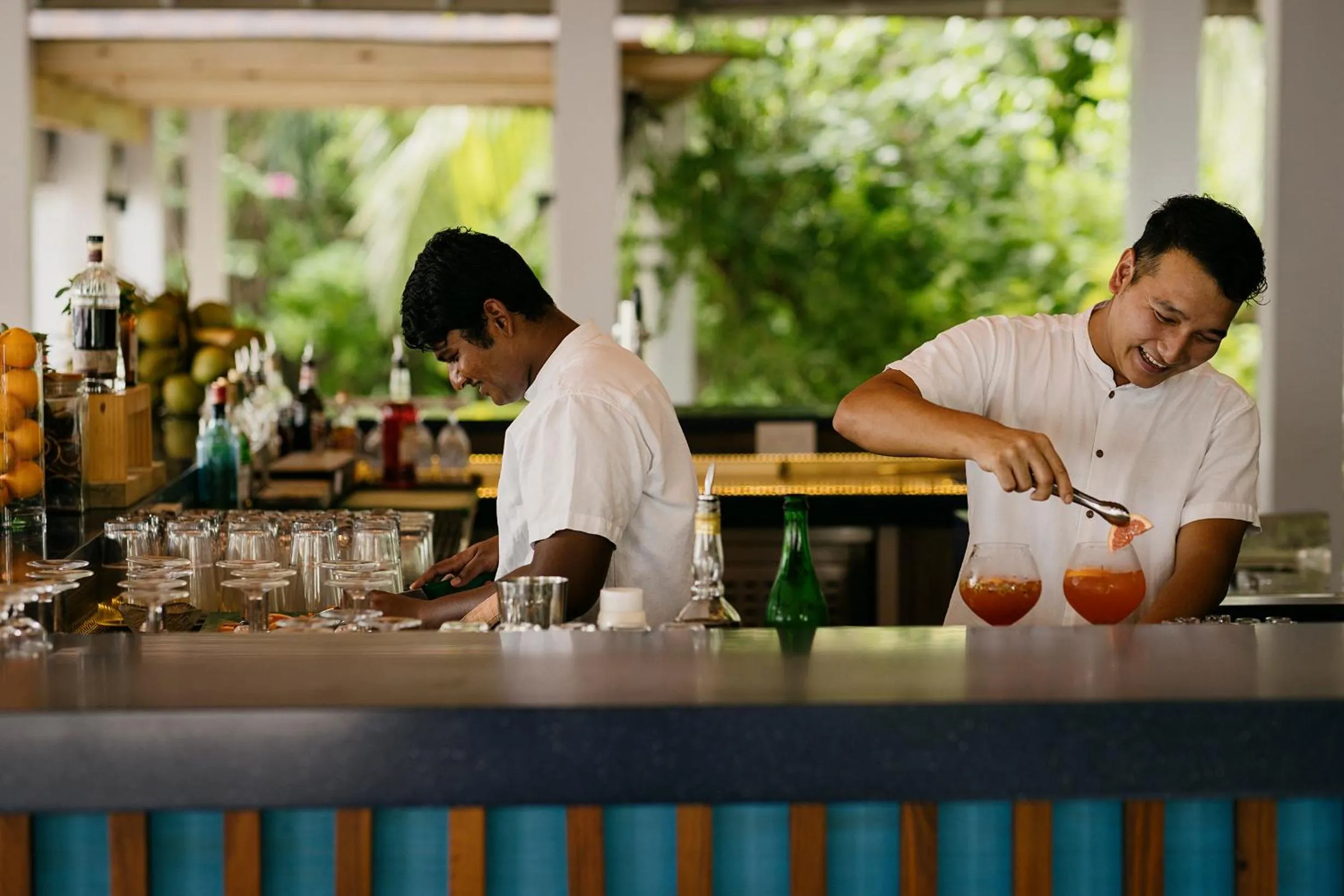 Lounge or bar in Niva Dhigali Maldives - A Premium All-Inclusive Resort