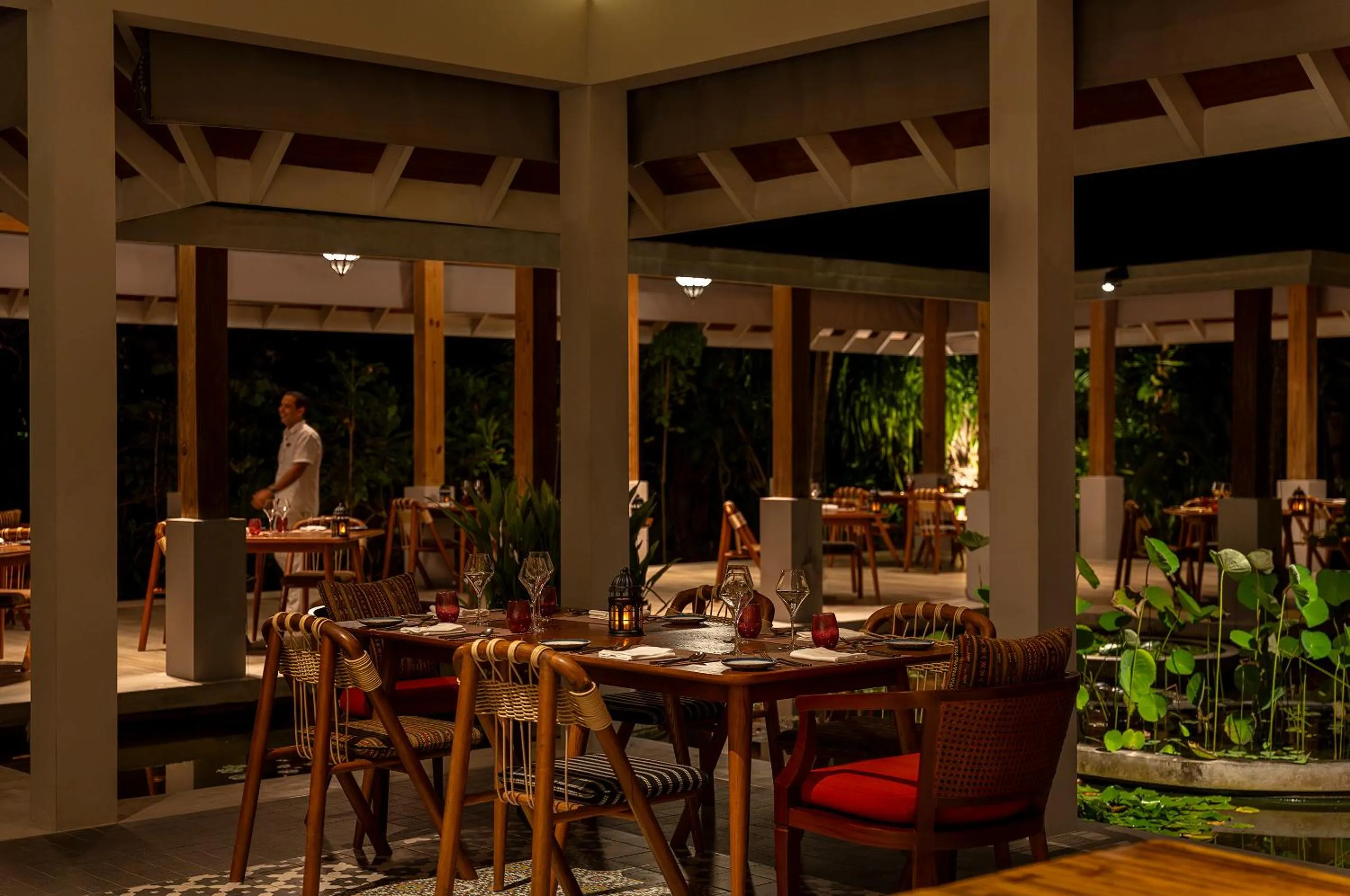 Restaurant/places to eat in Niva Dhigali Maldives - A Premium All-Inclusive Resort