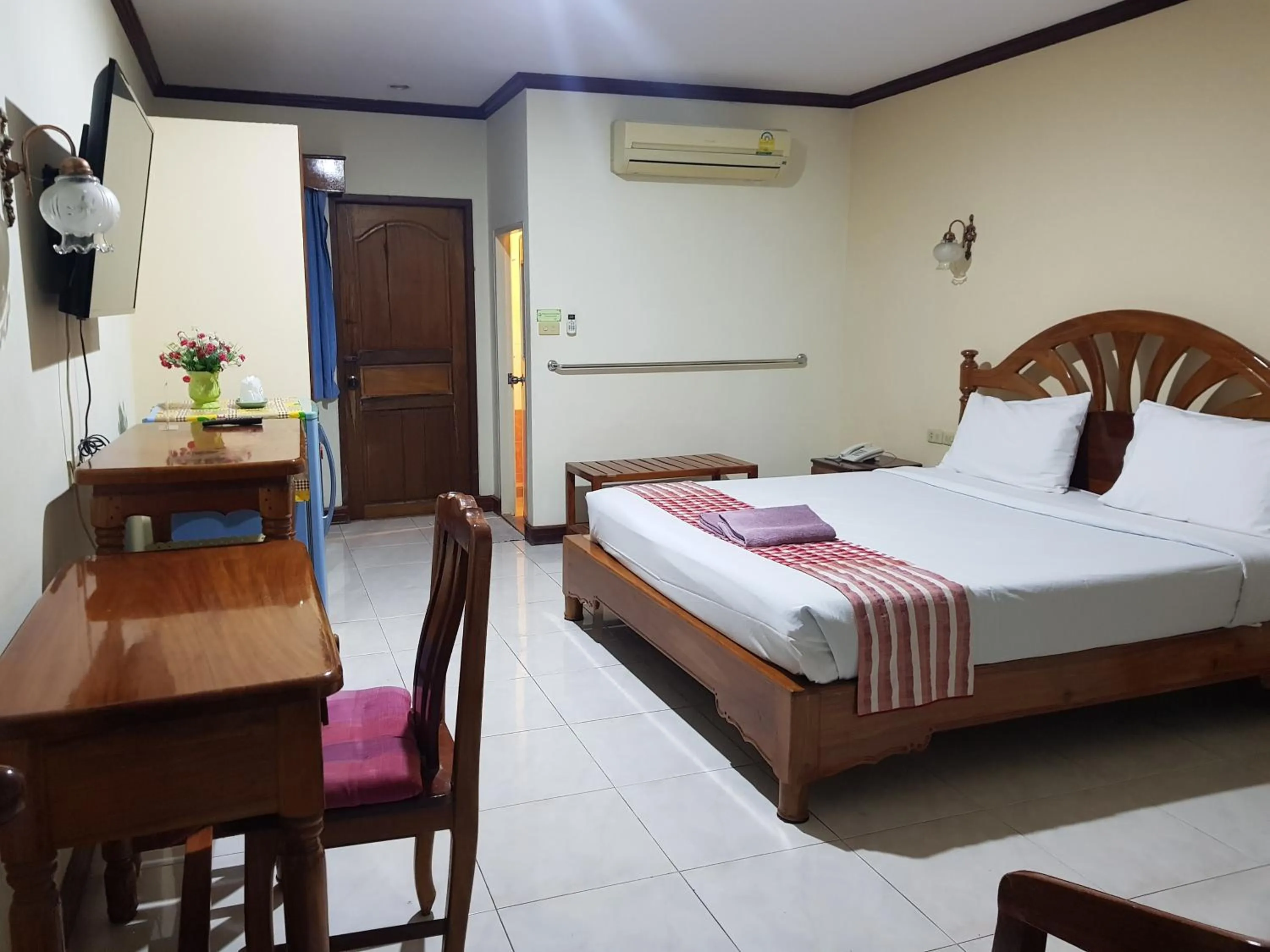 Living room, Bed in SP Residence