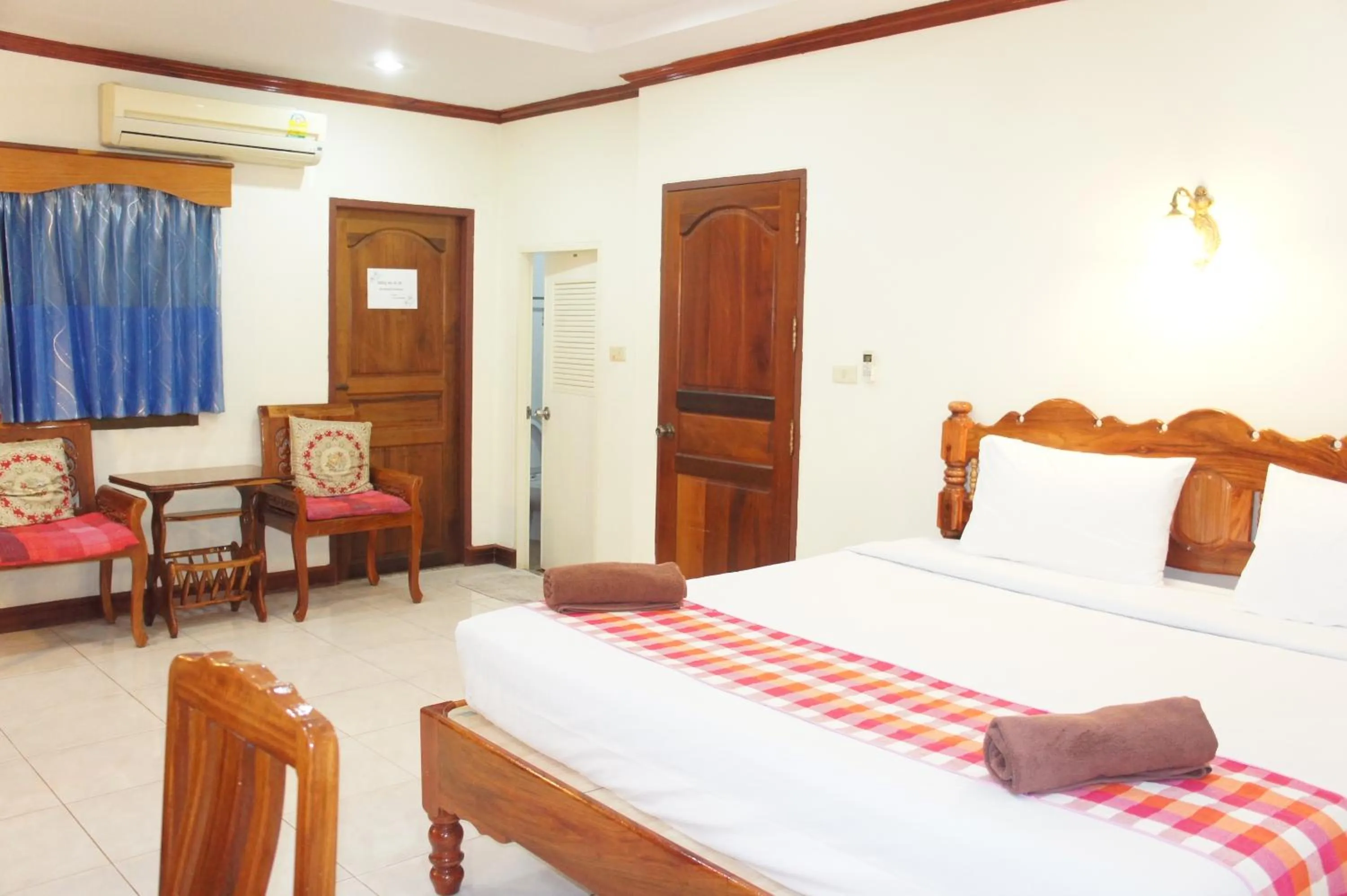 Bedroom, Bed in SP Residence