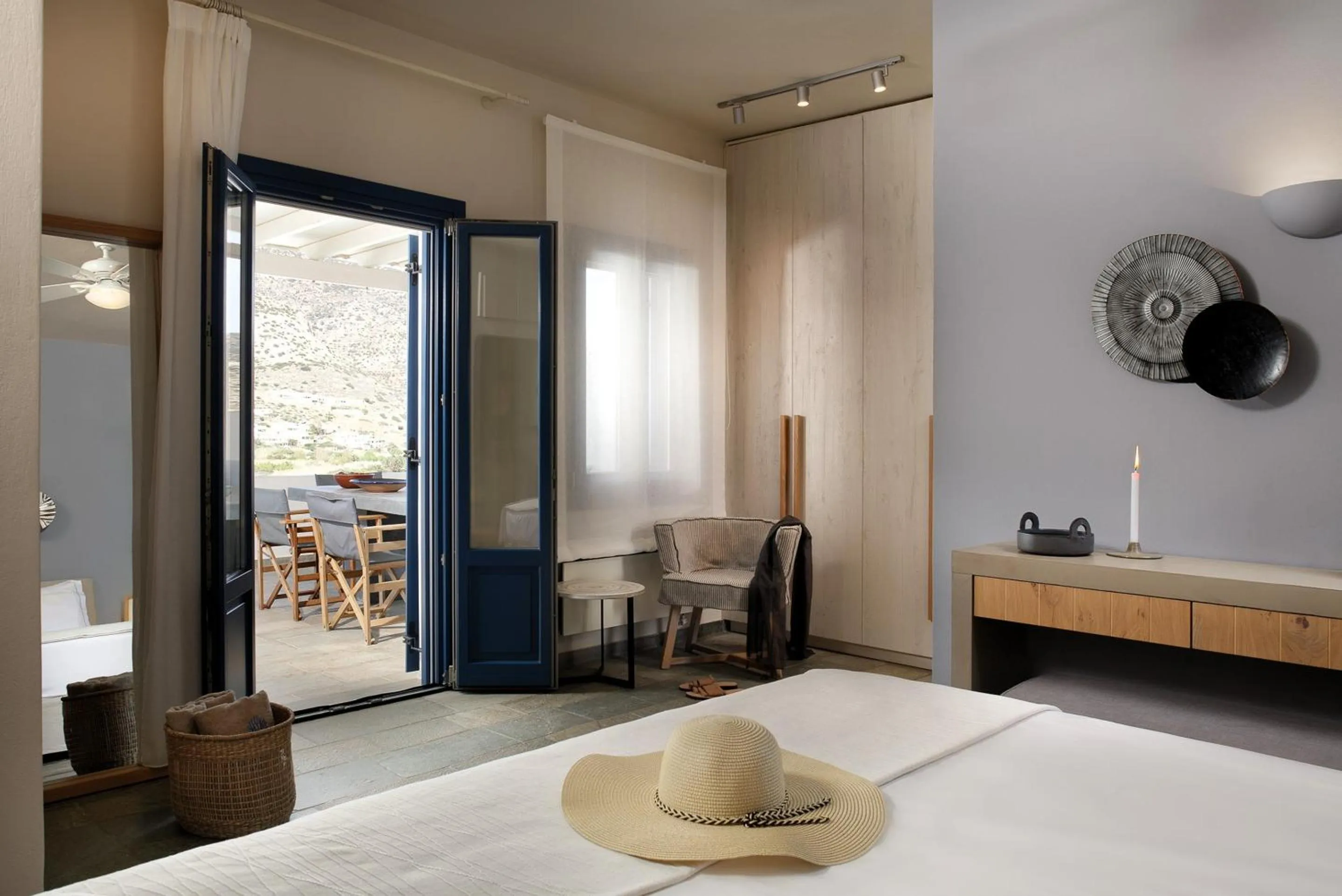 Bed in Sifnos House - Rooms and SPA