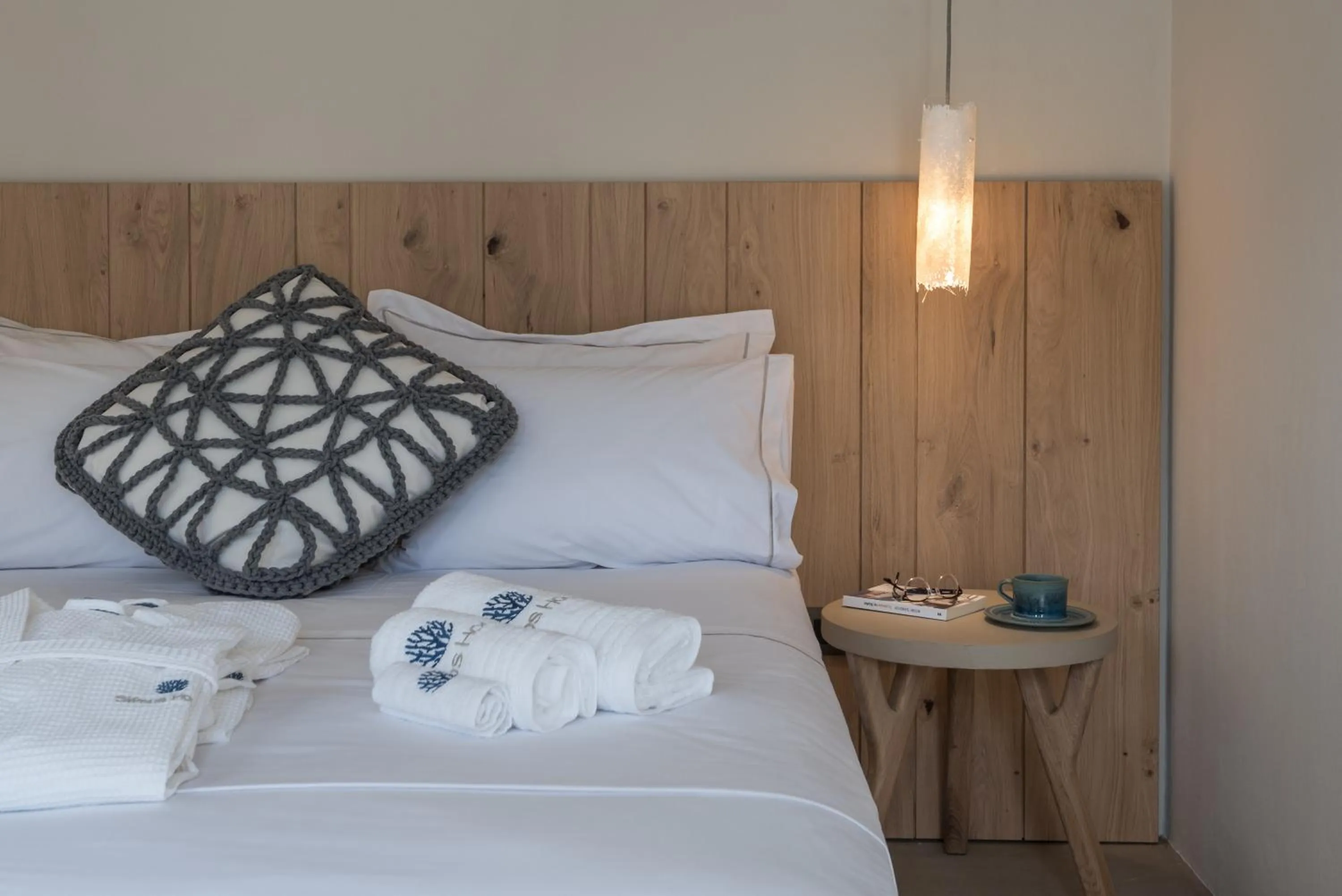 Bed in Sifnos House - Rooms and SPA