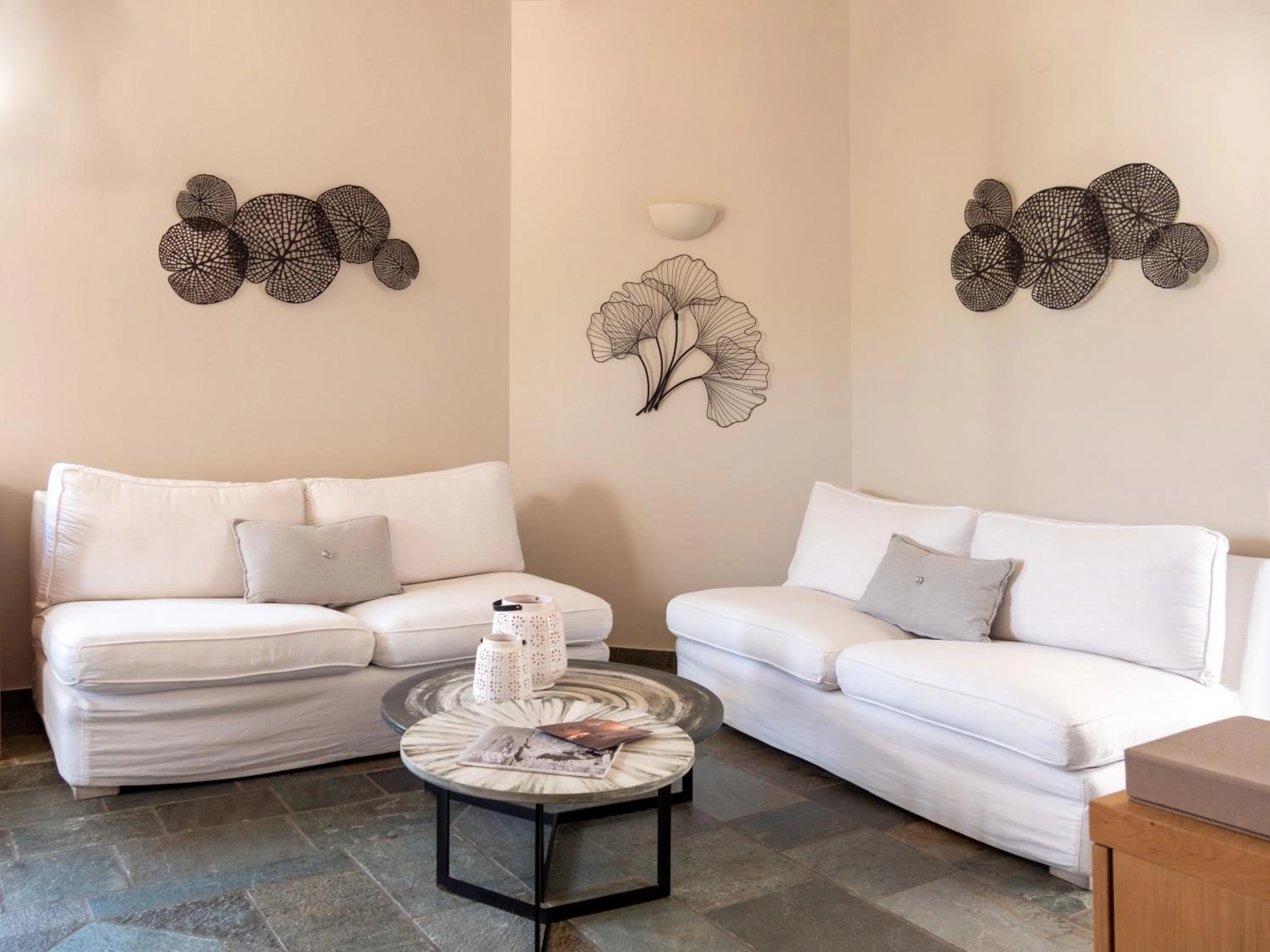 Living room in Sifnos House - Rooms and SPA