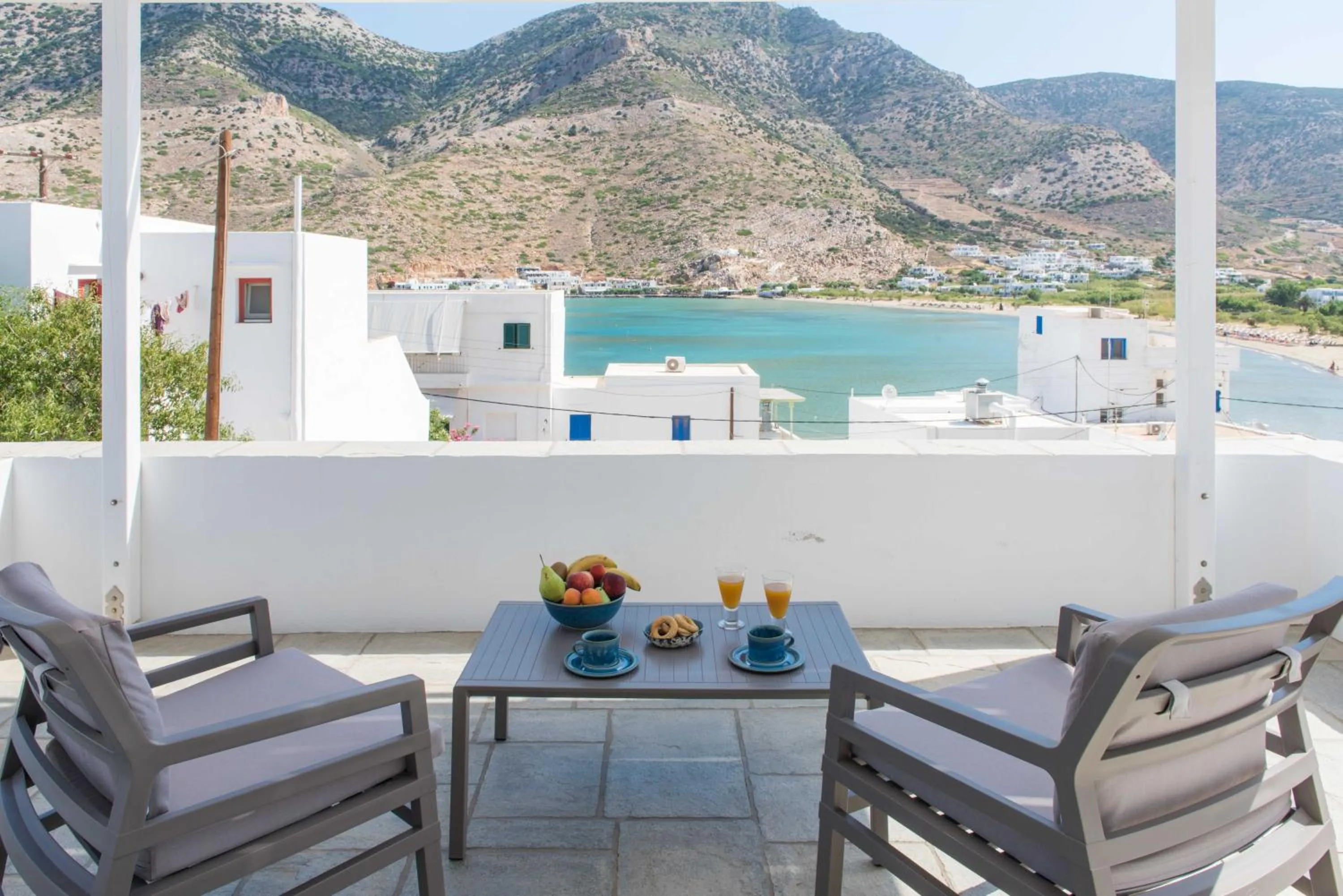 Balcony/Terrace in Sifnos House - Rooms and SPA